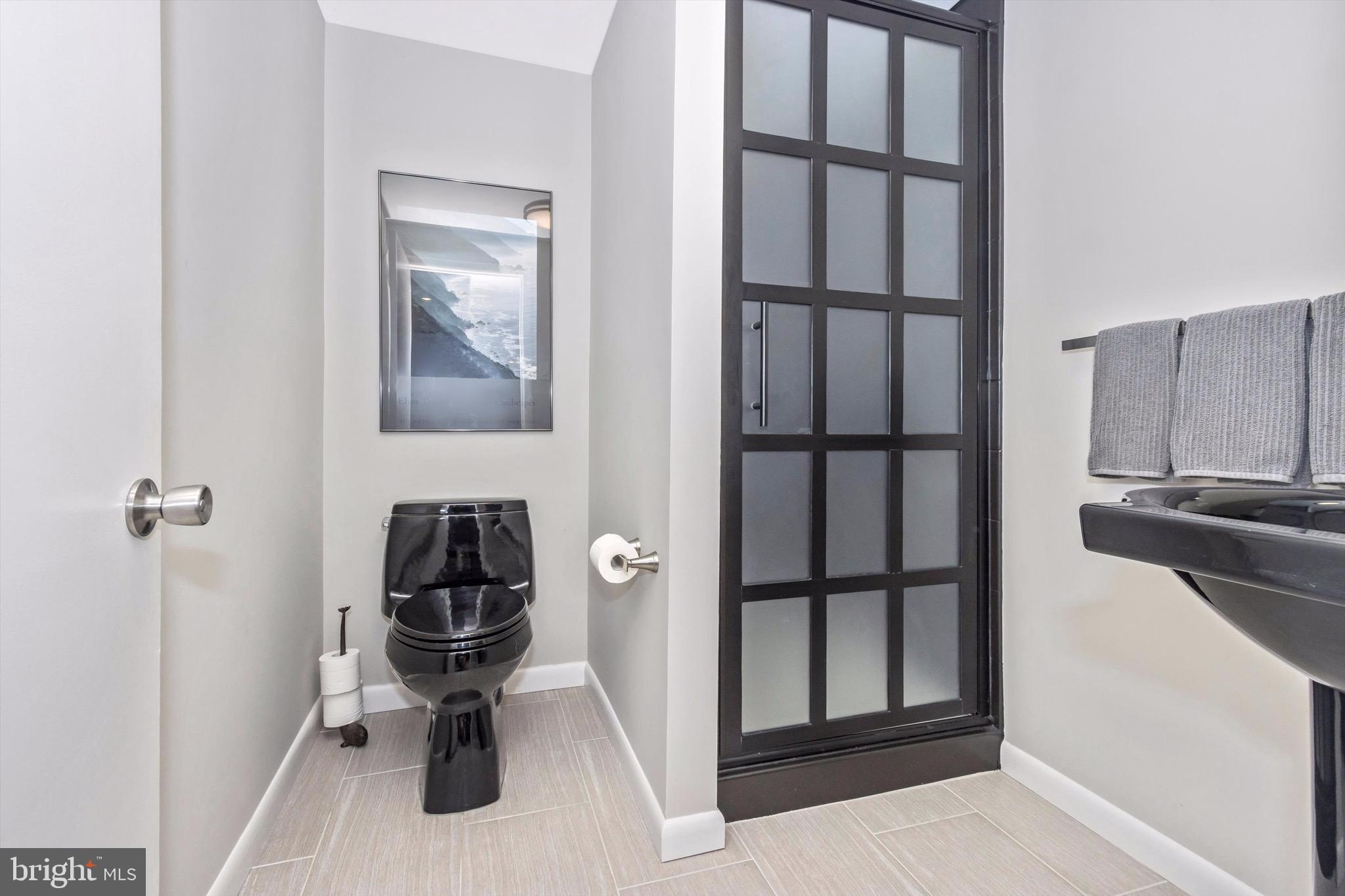 HOBBITS GLEN - Residential