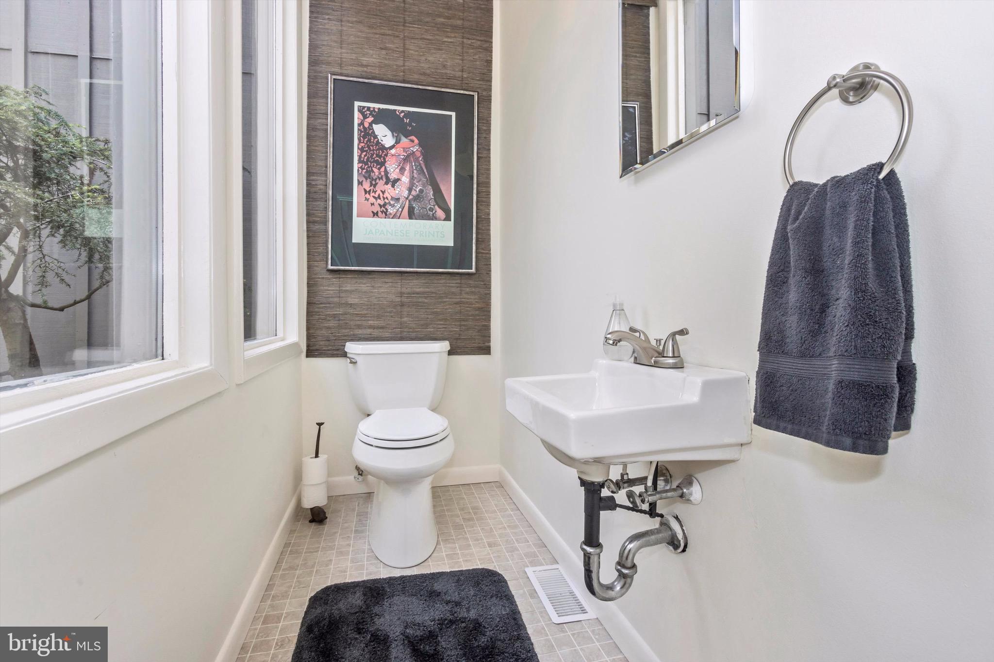 HOBBITS GLEN - Residential