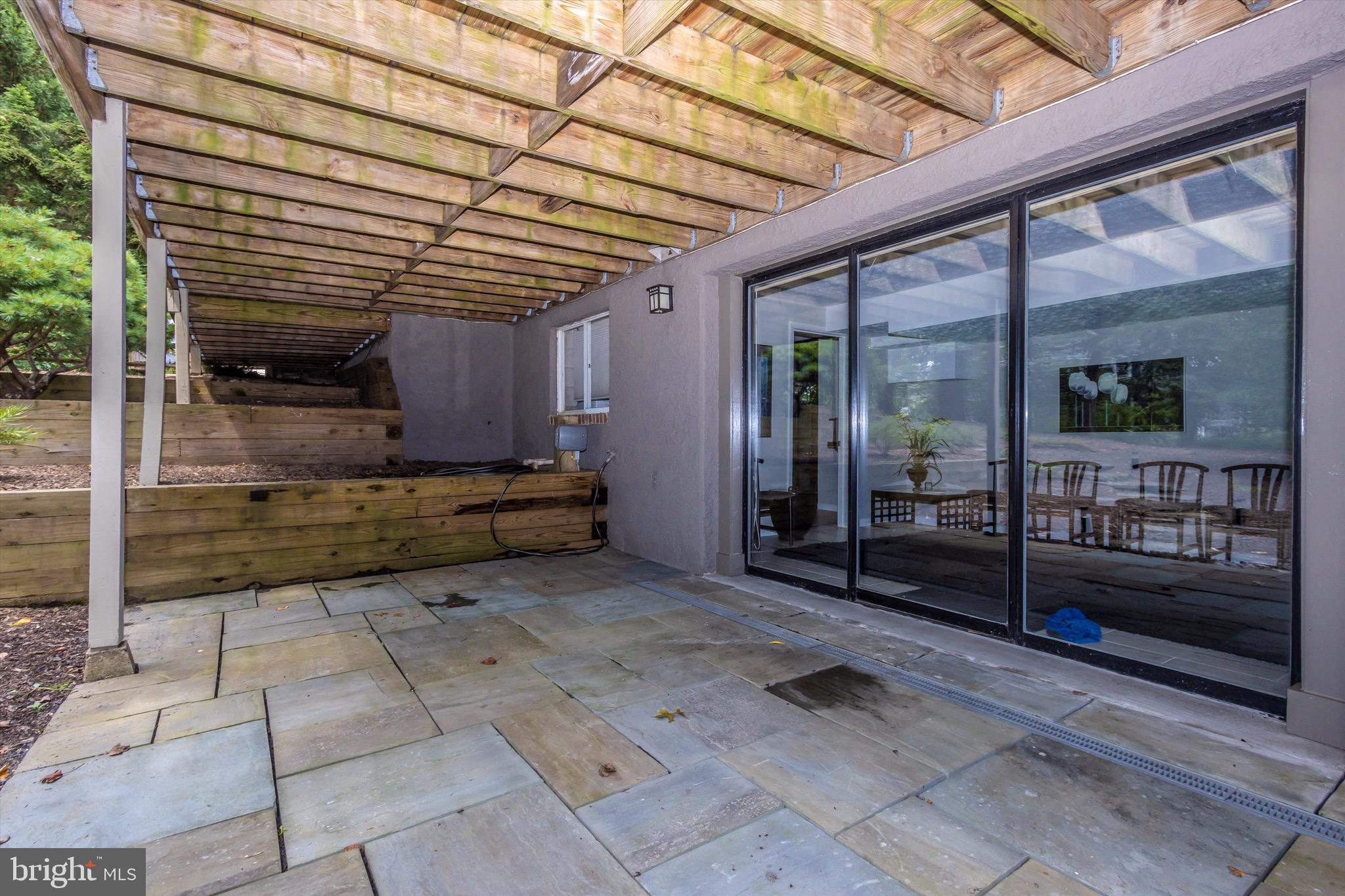 HOBBITS GLEN - Residential