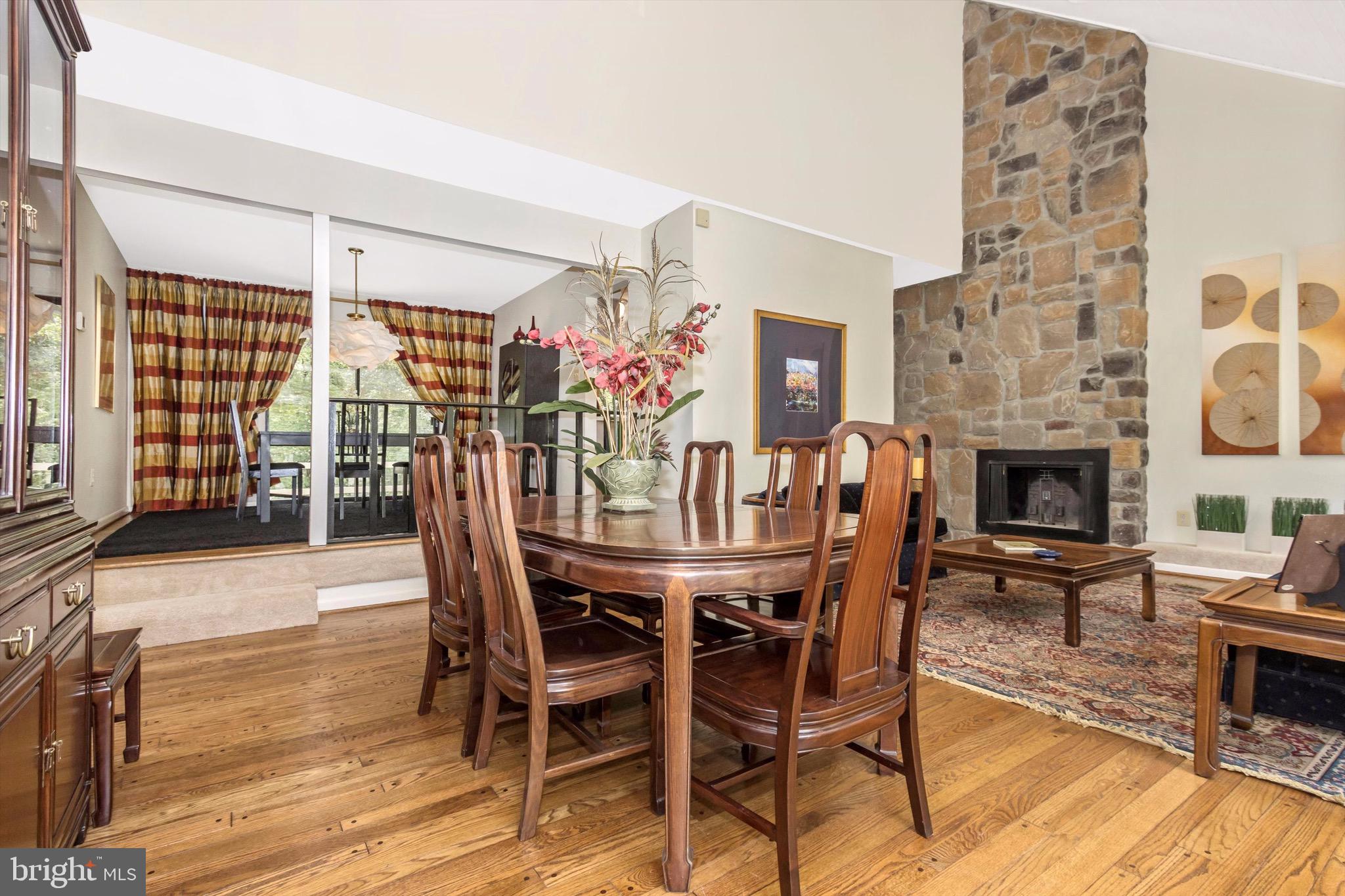 HOBBITS GLEN - Residential