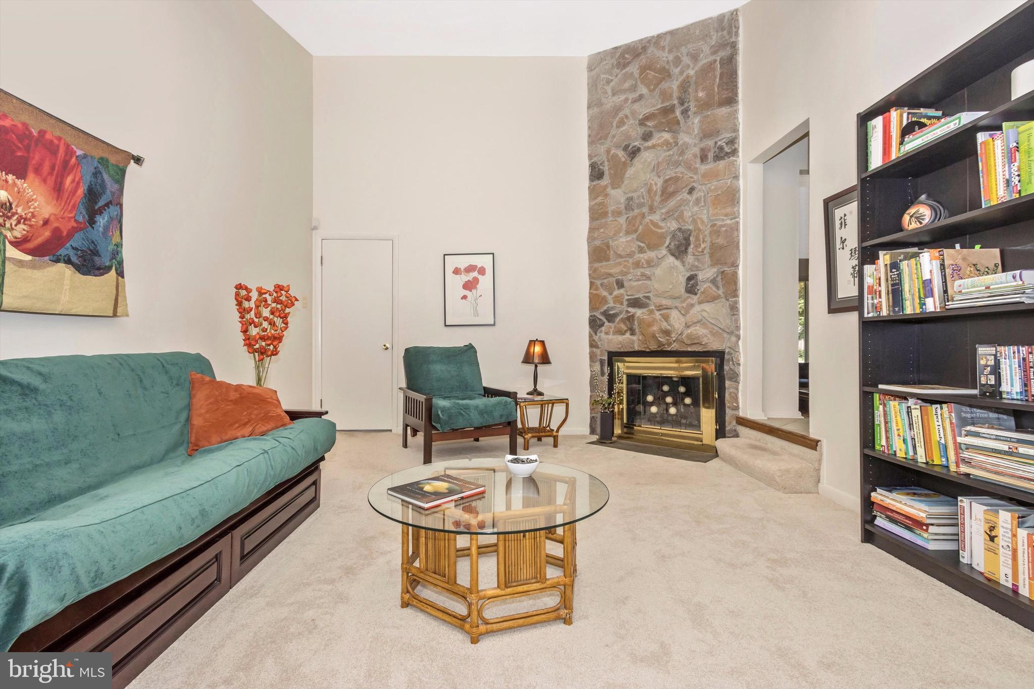 HOBBITS GLEN - Residential