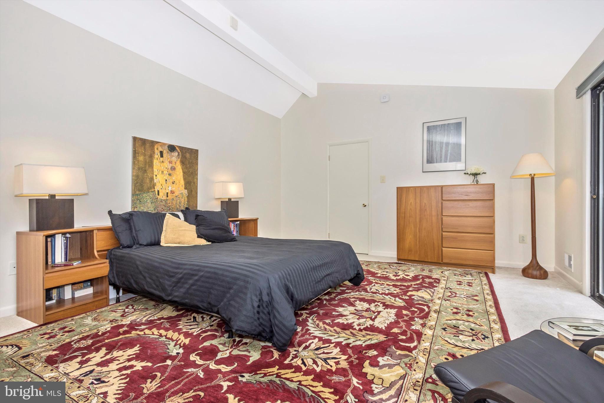 HOBBITS GLEN - Residential