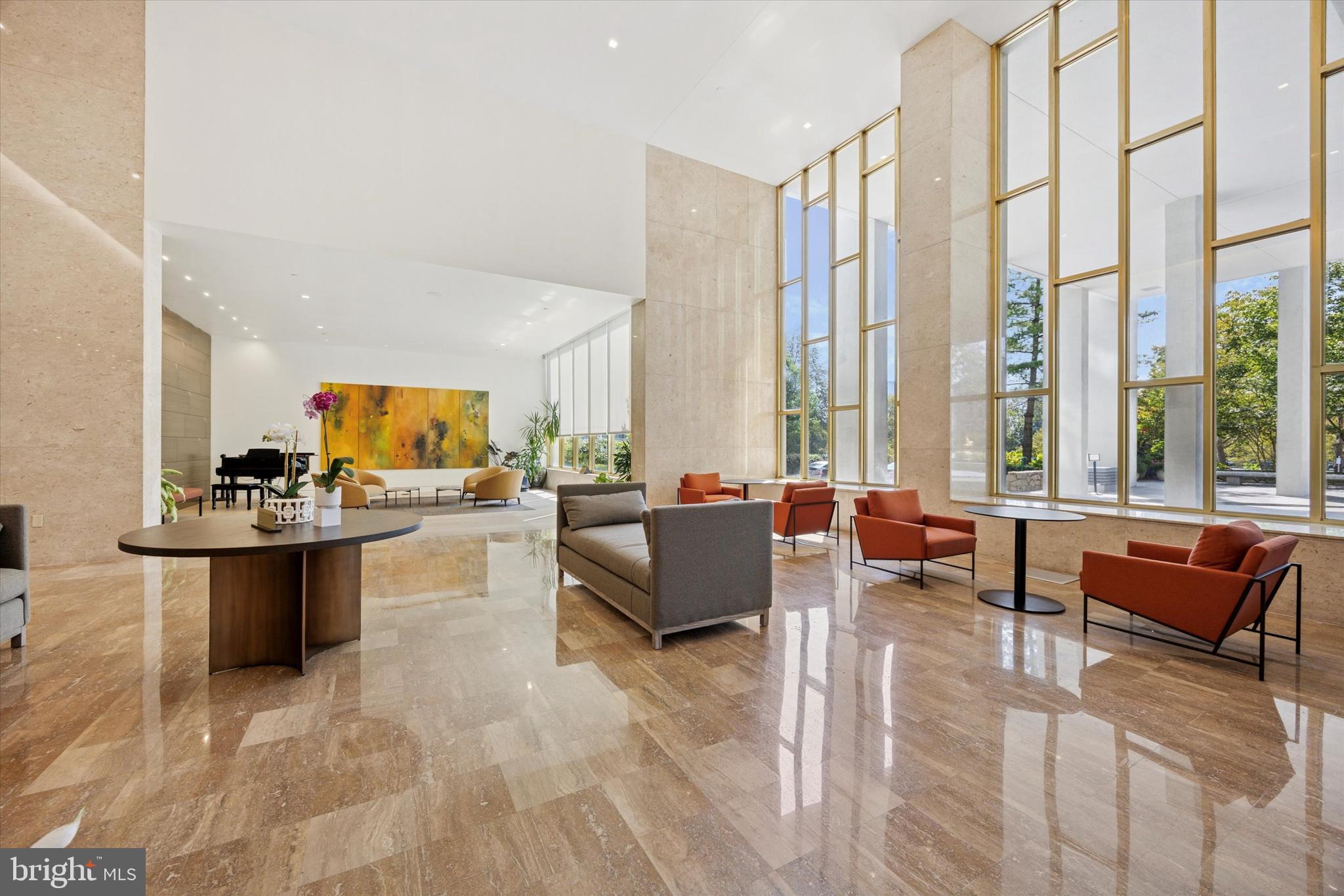 ART MUSEUM AREA - Residential Lease