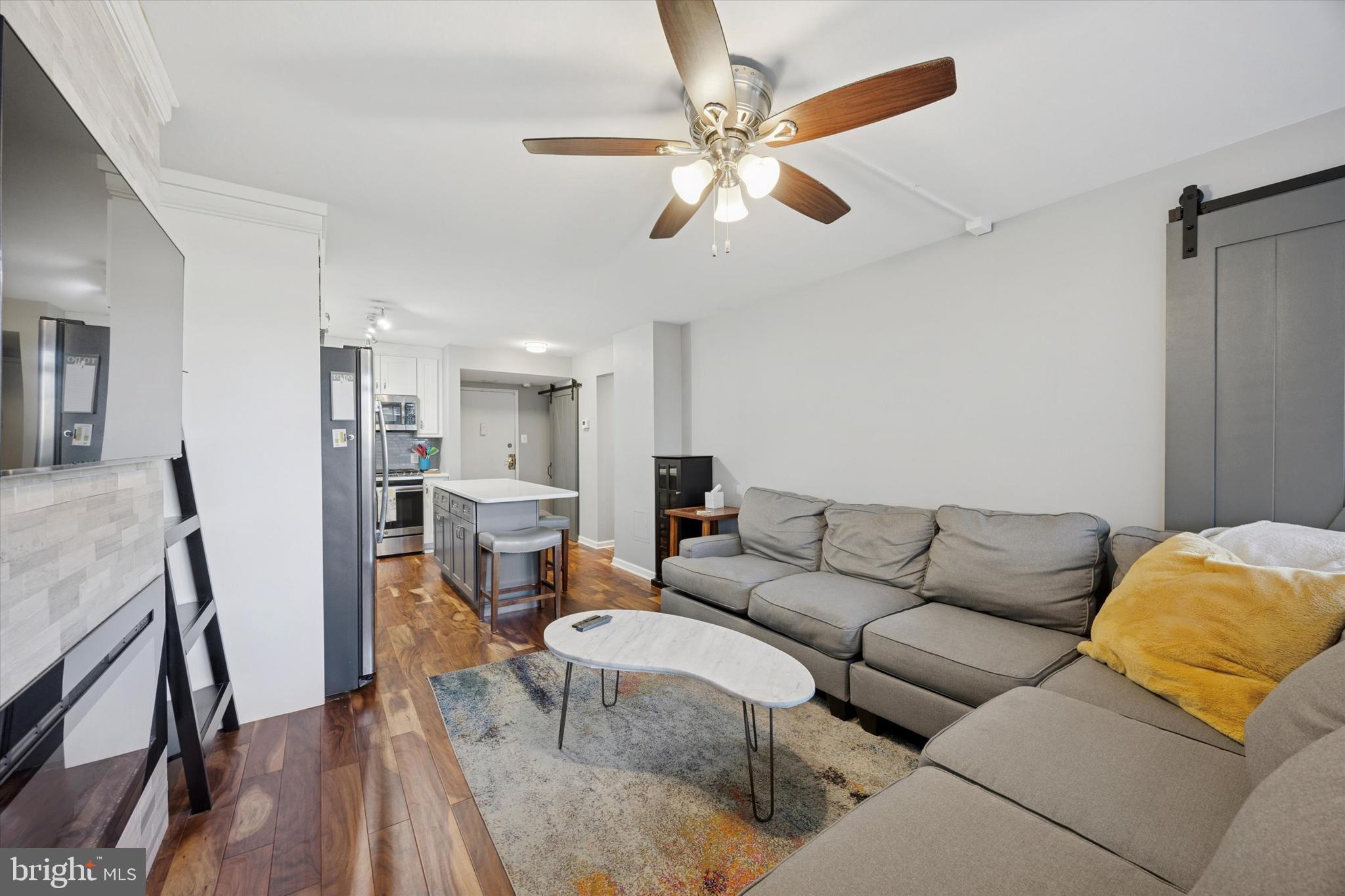 ART MUSEUM AREA - Residential Lease