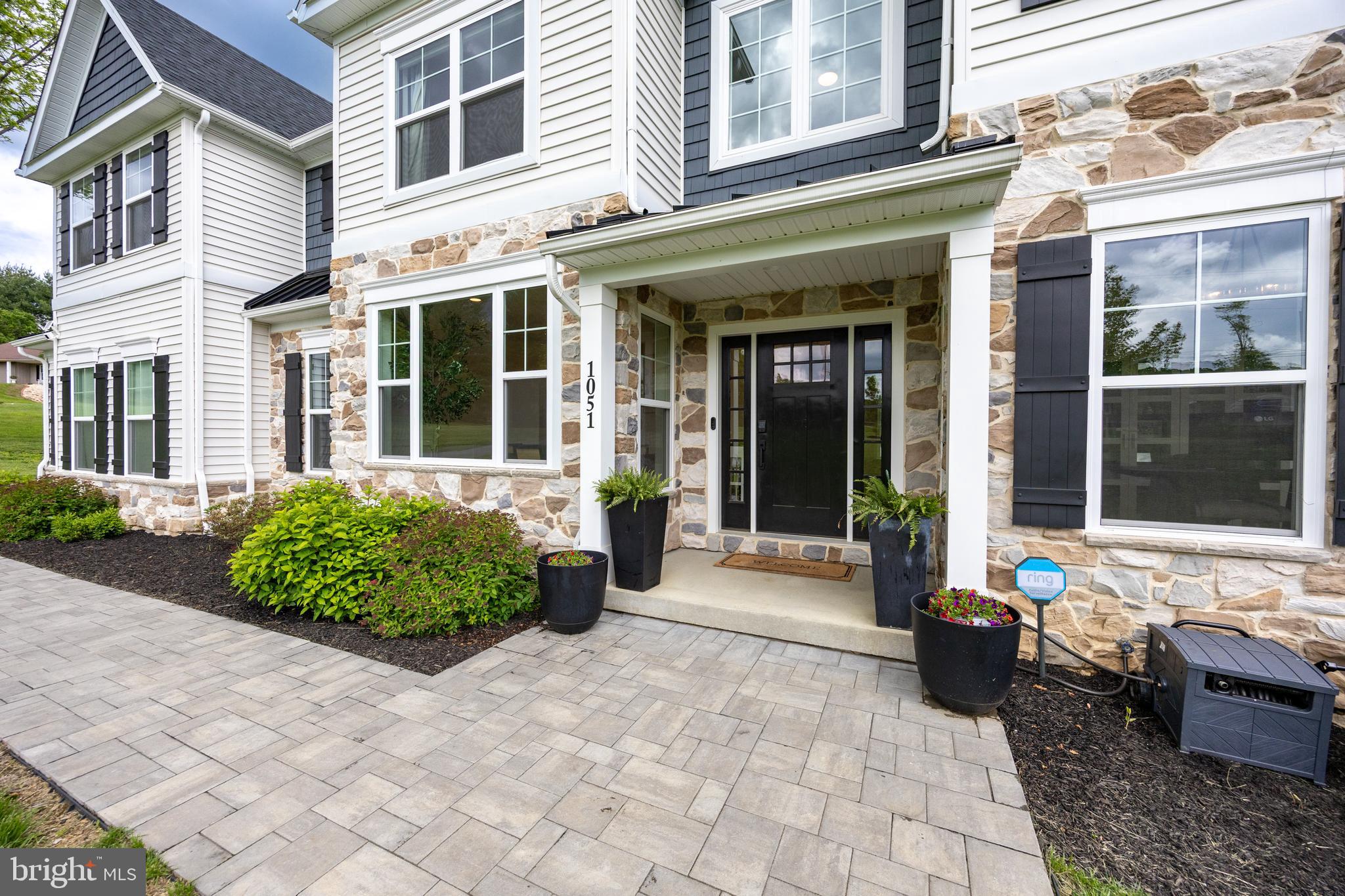 1051 GLEN HALL ROAD