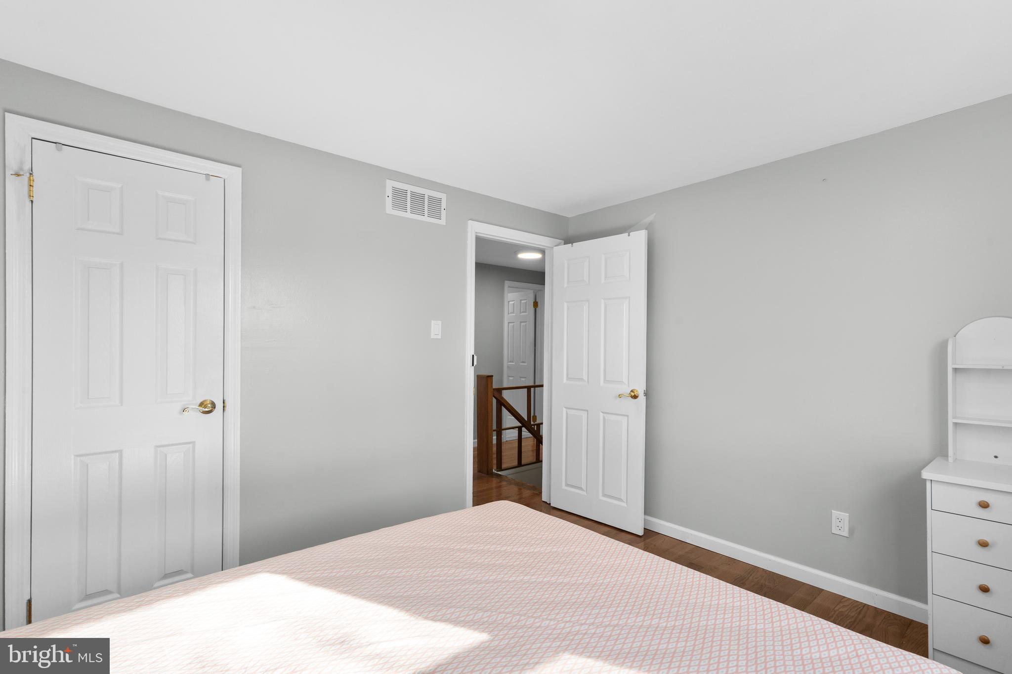 SOMERTON - Residential