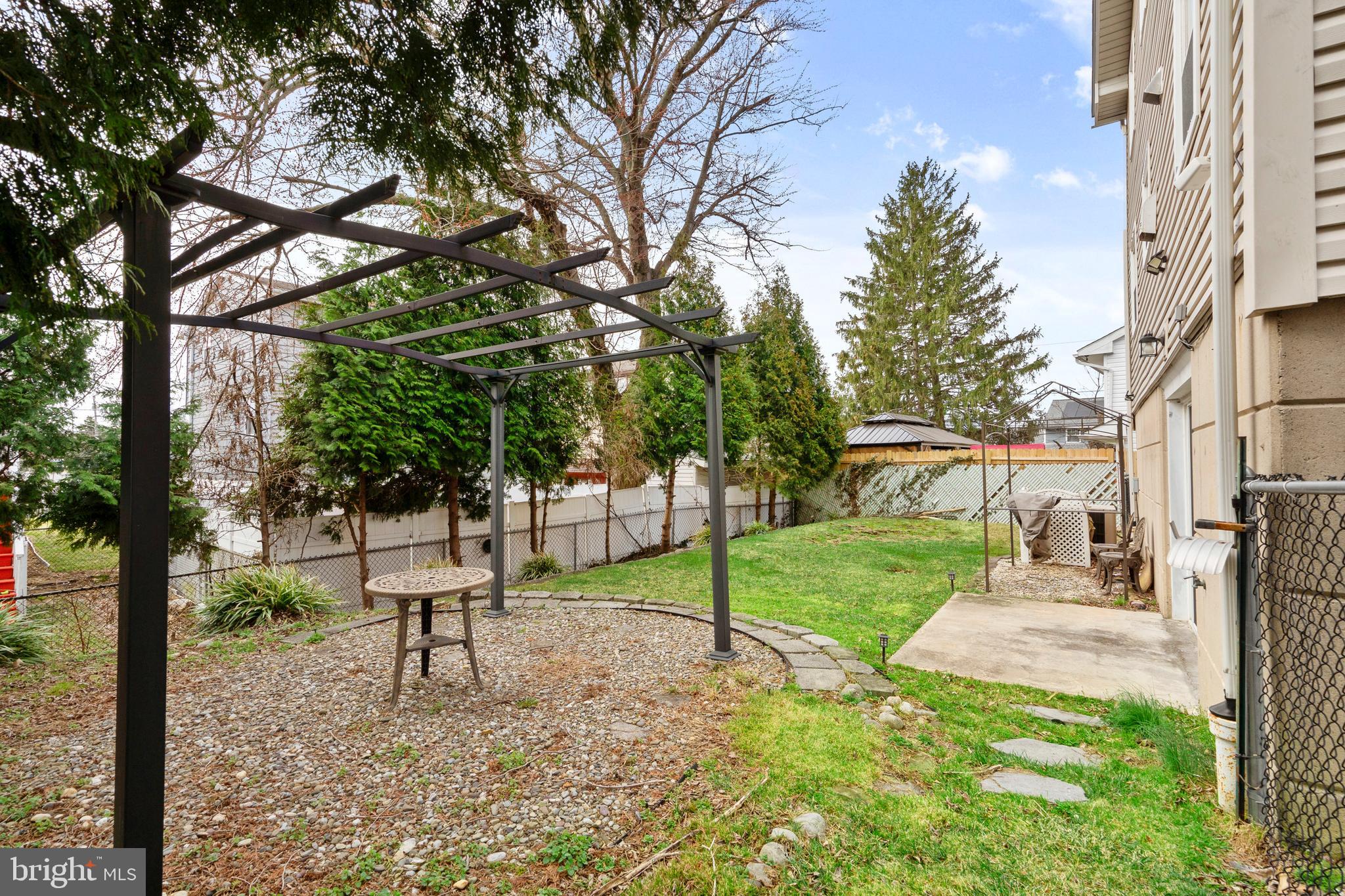 SOMERTON - Residential