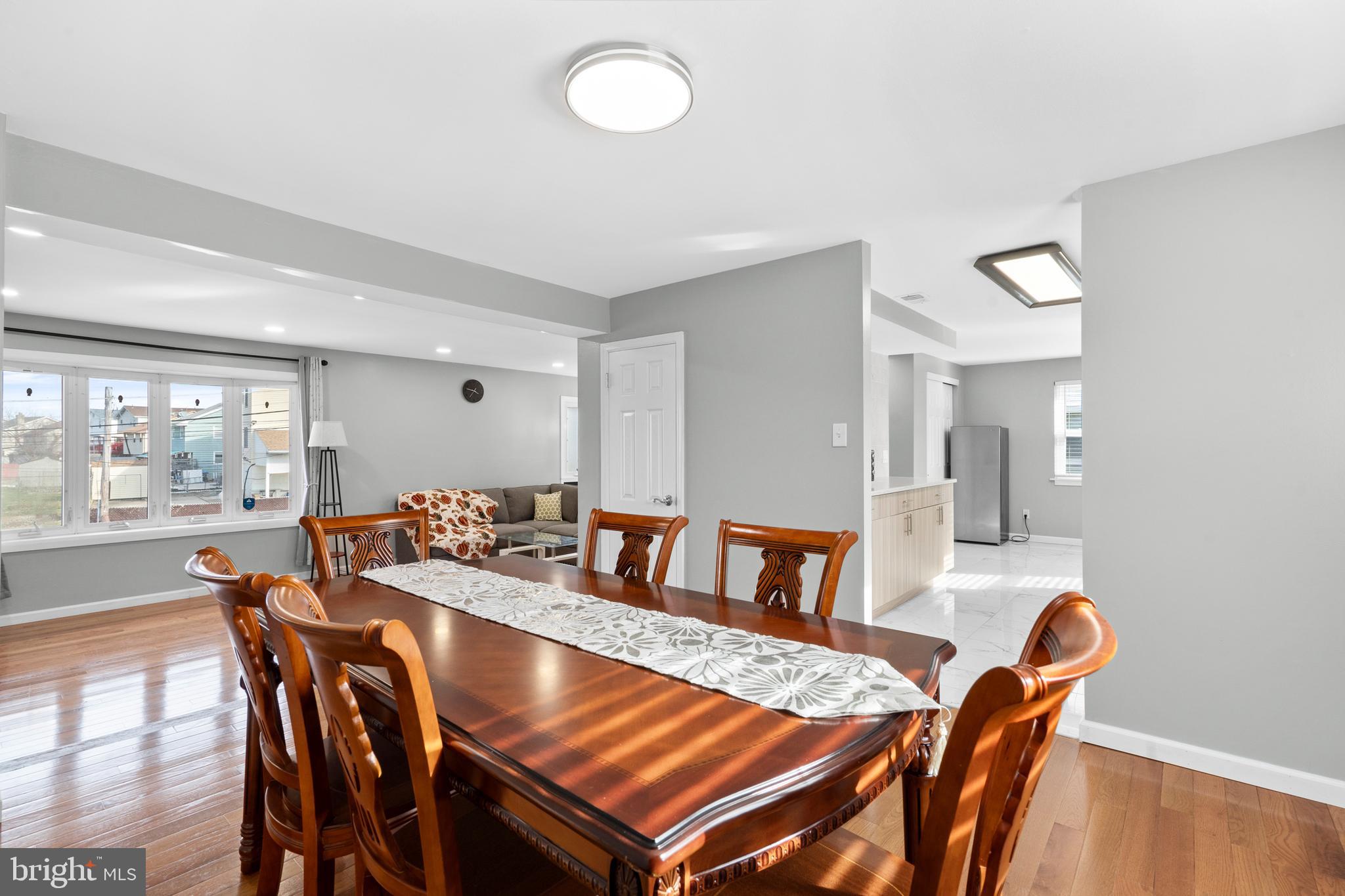 SOMERTON - Residential