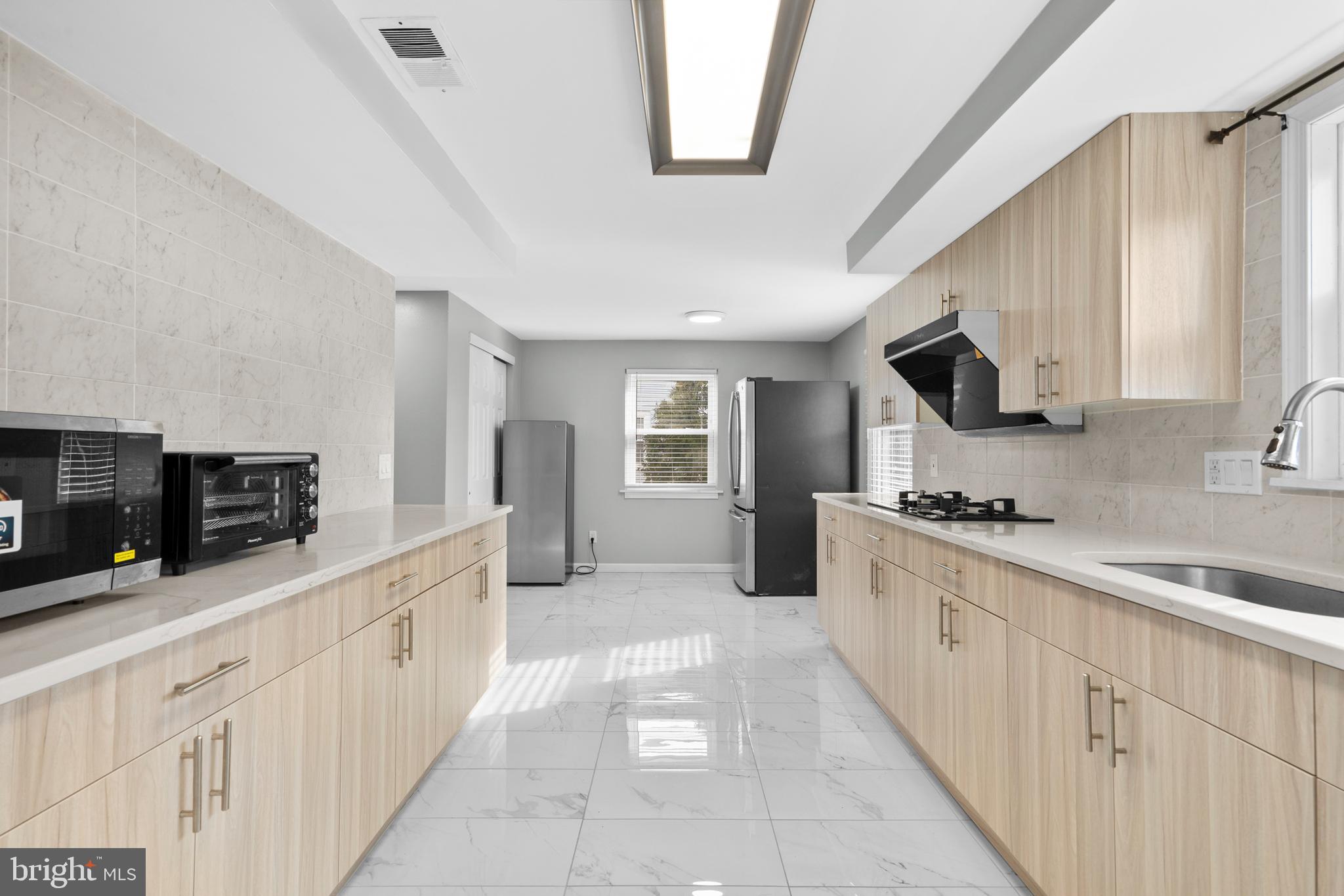 SOMERTON - Residential