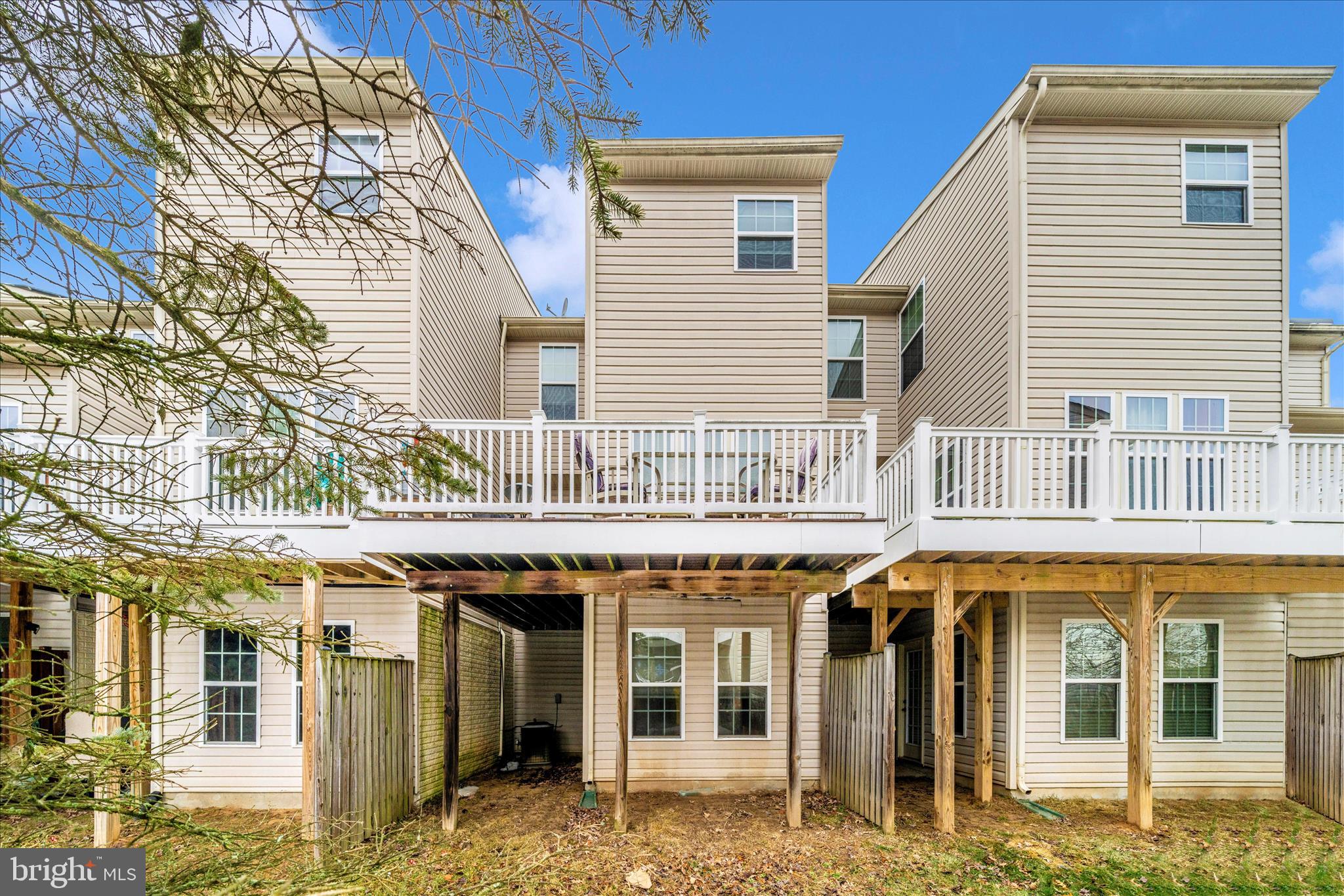 TANYARD SPRINGS - Residential