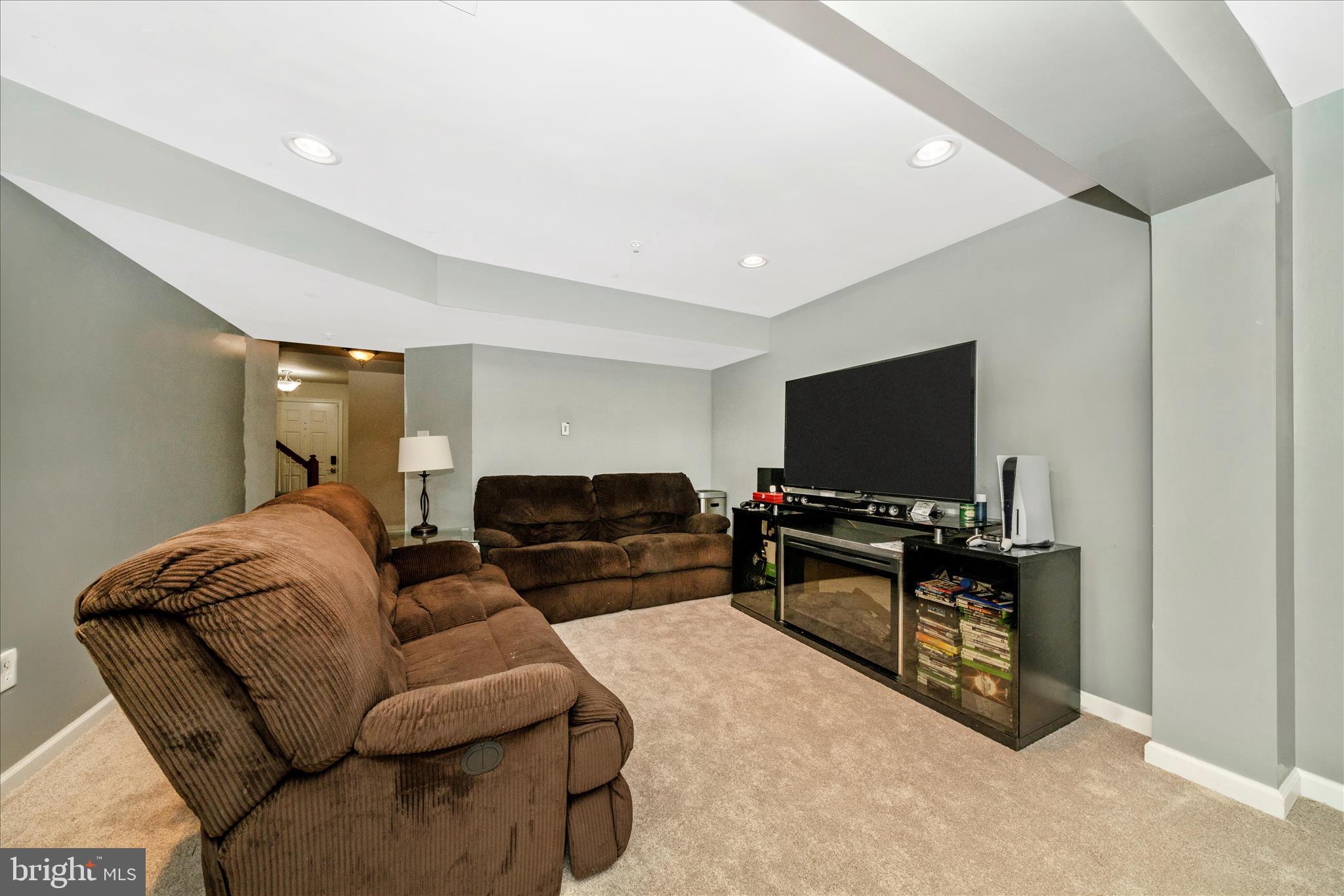 TANYARD SPRINGS - Residential