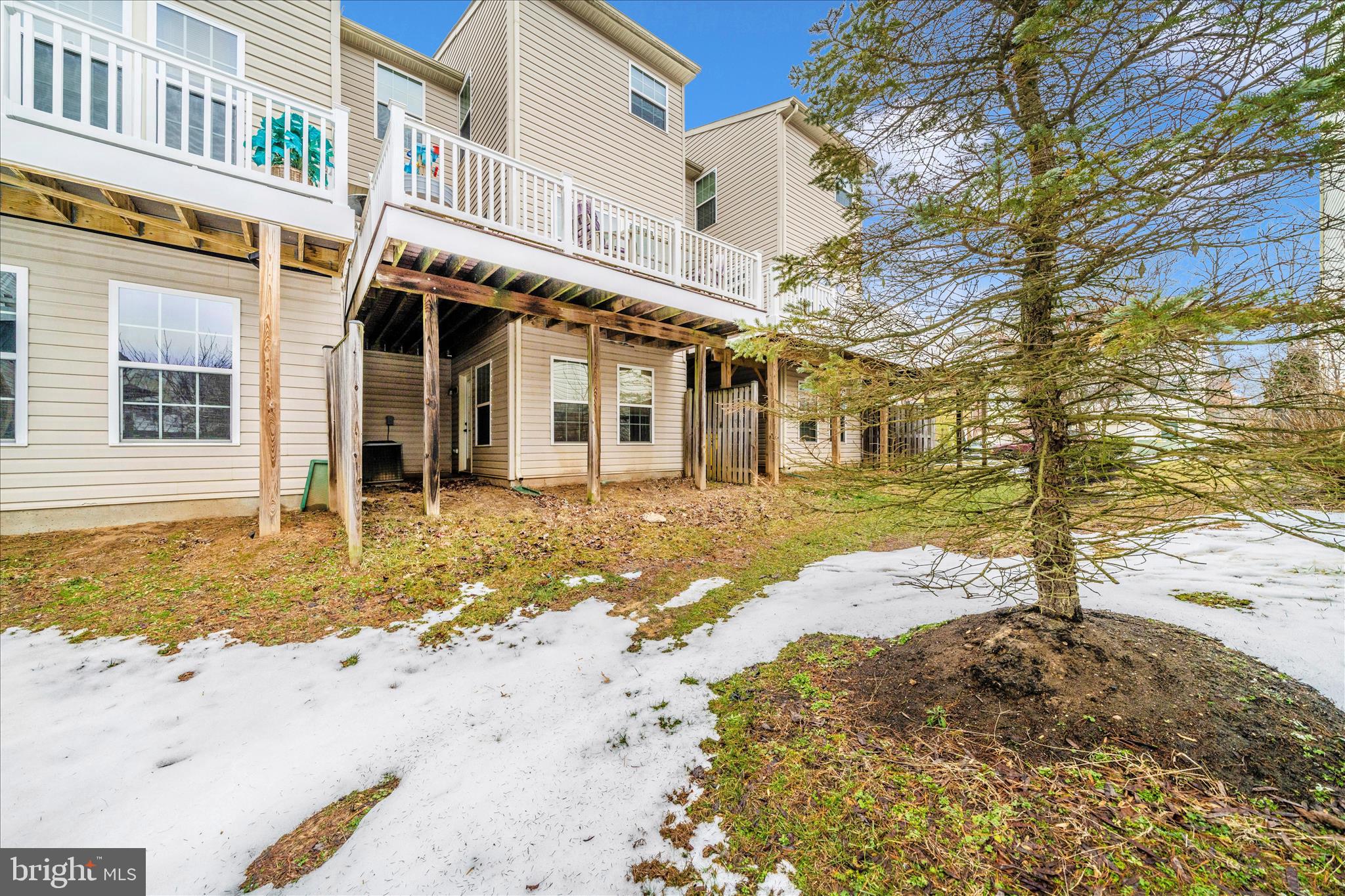 TANYARD SPRINGS - Residential