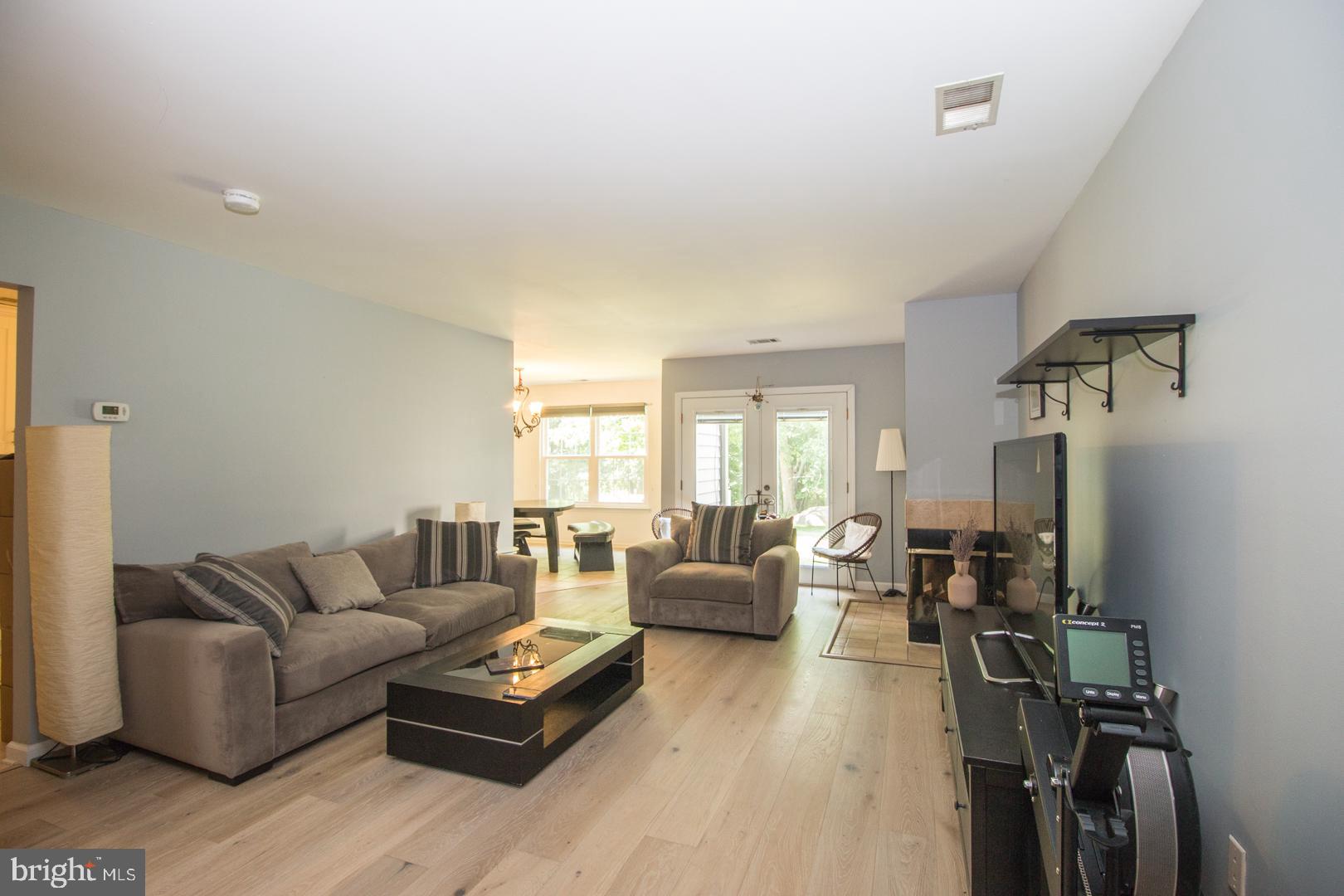 15 ANDOVER CIRCLE -B B