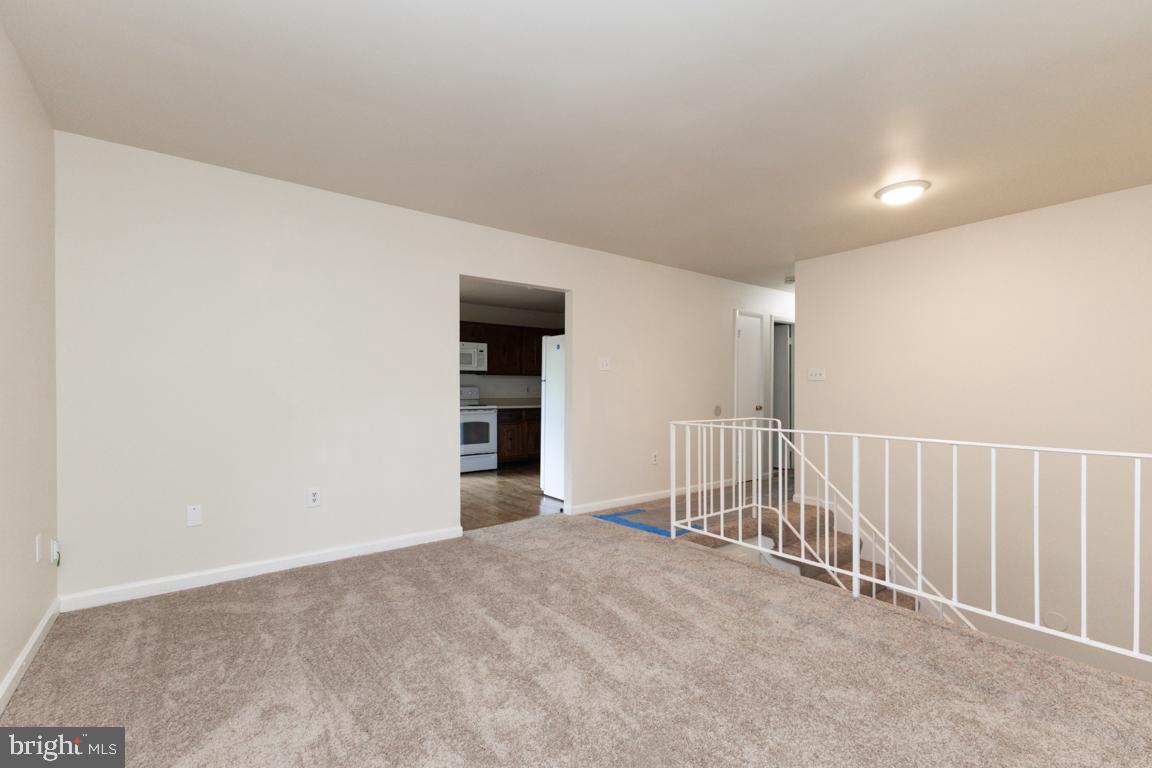 DALE CITY - Residential Lease