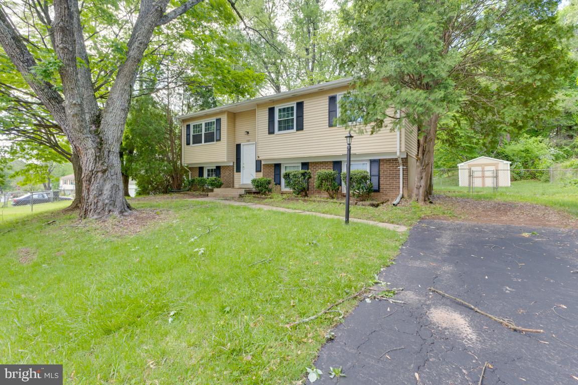 DALE CITY - Residential Lease