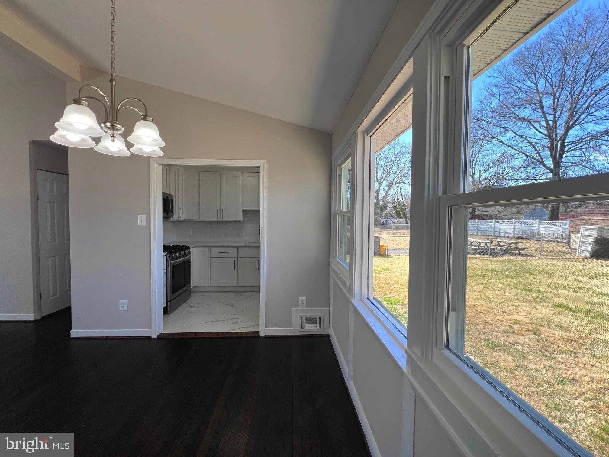 CARLSON SPRINGS - Residential