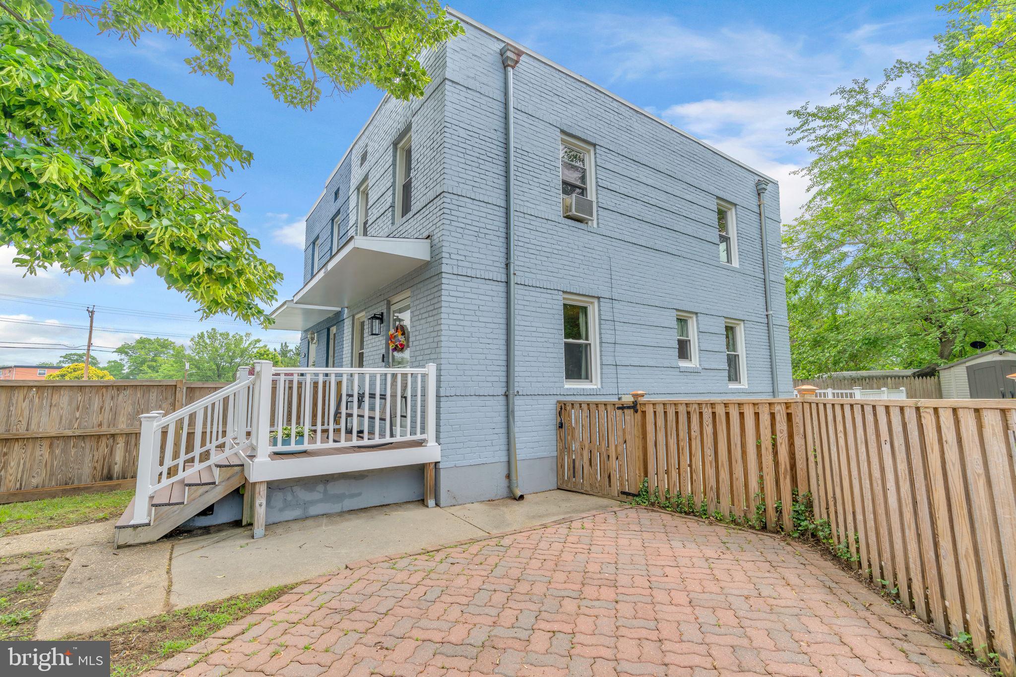 1007 MADISON COURT
