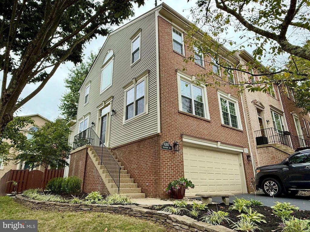 Photo of 6267 Taliaferro Way, ALEXANDRIA, VA 22315 (MLS # VAFX2276554)