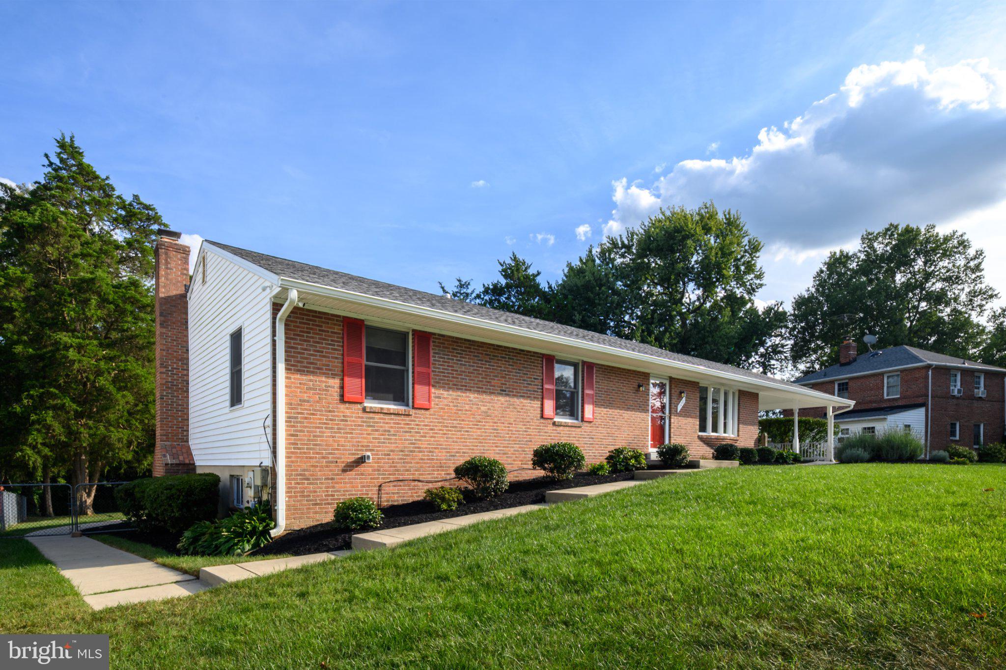 11201 CEDAR LANE