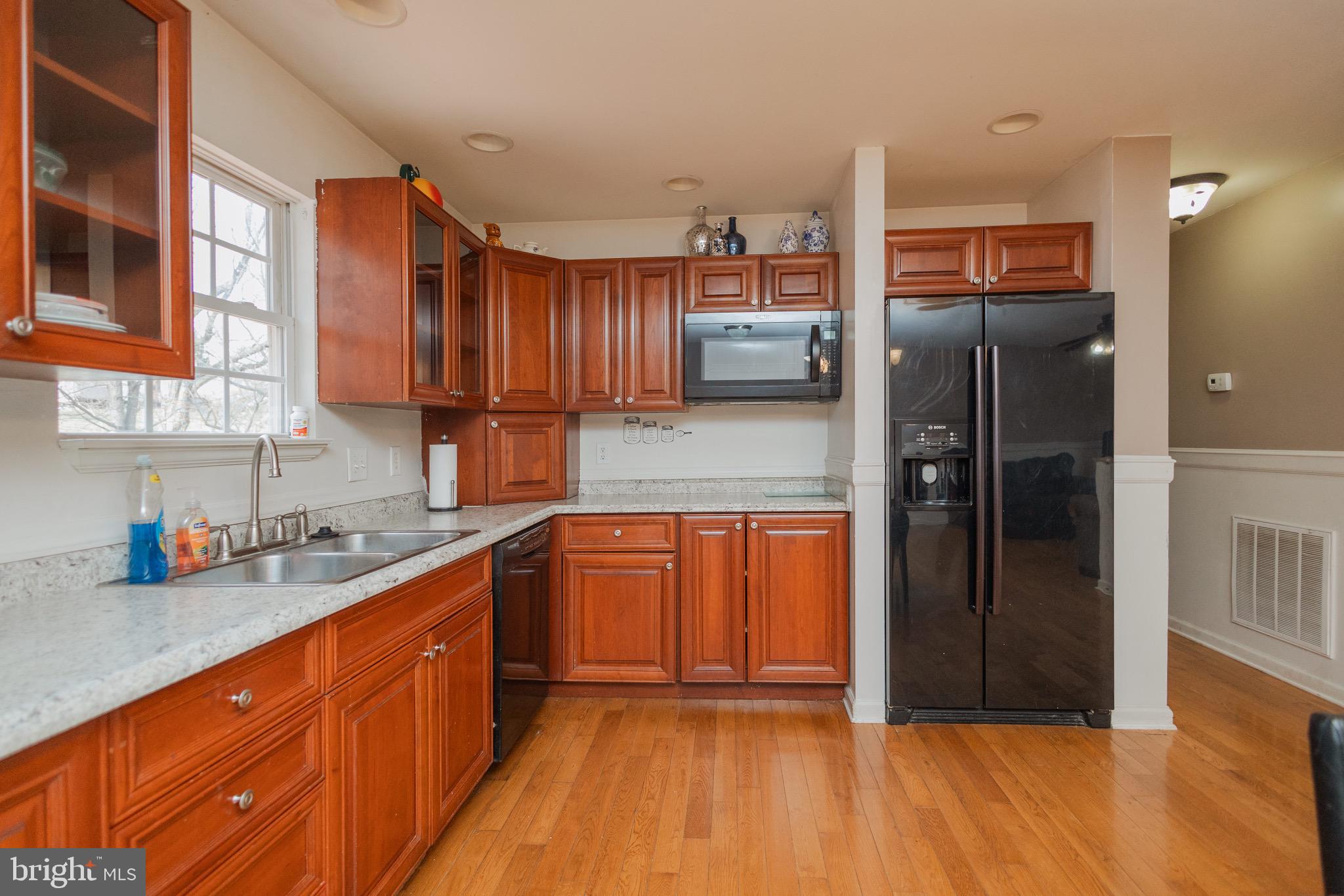 SHASTA EAST - Residential