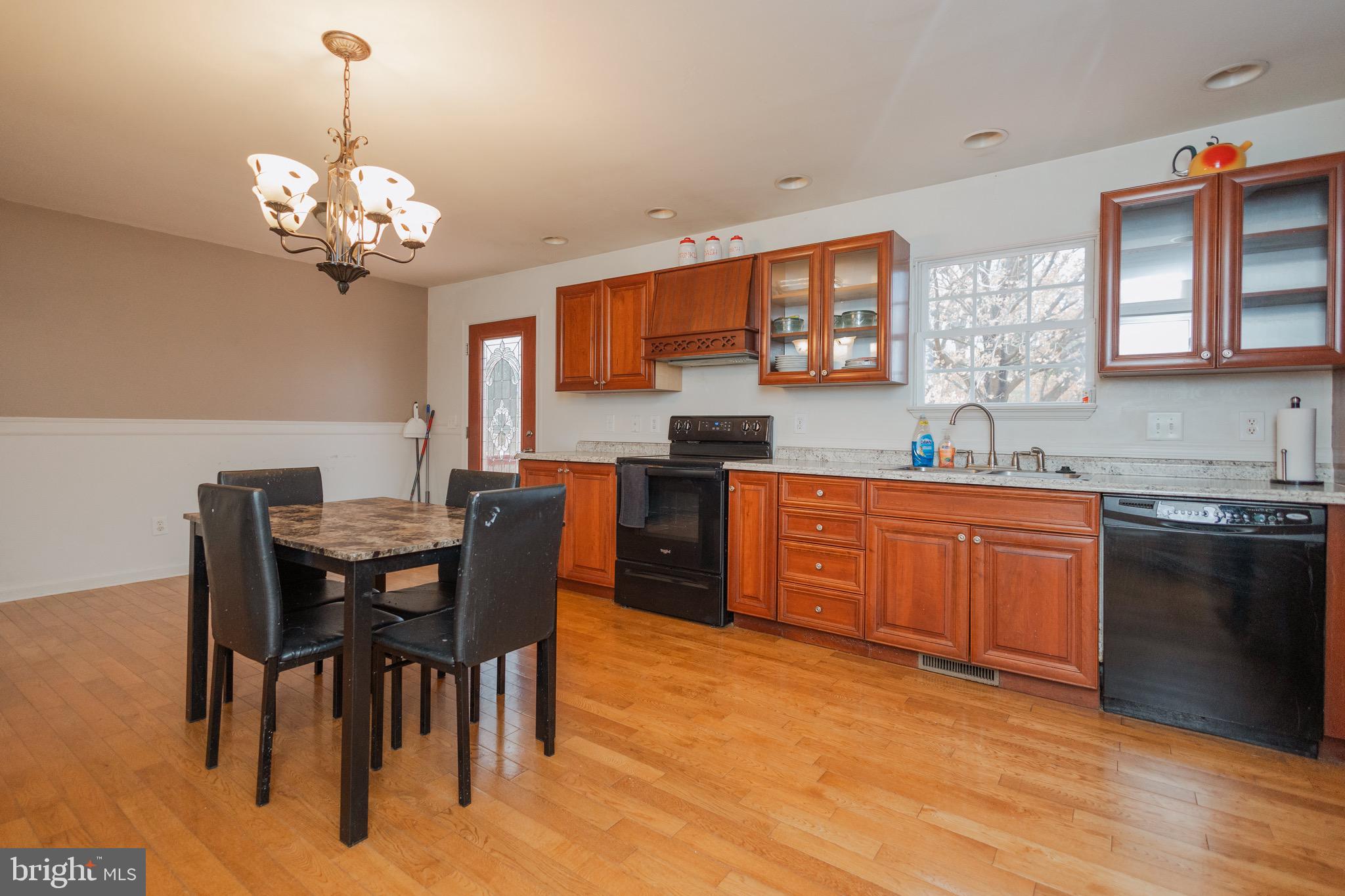 SHASTA EAST - Residential