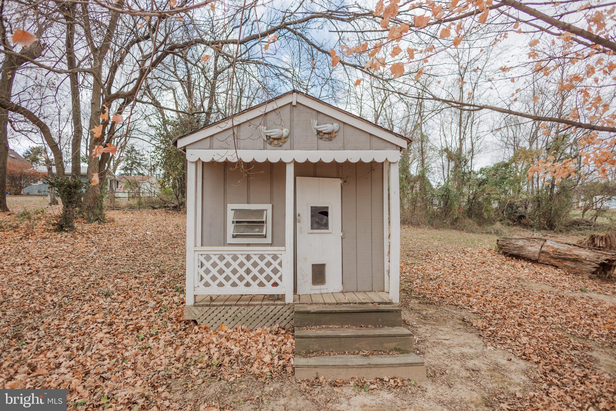 SHASTA EAST - Residential