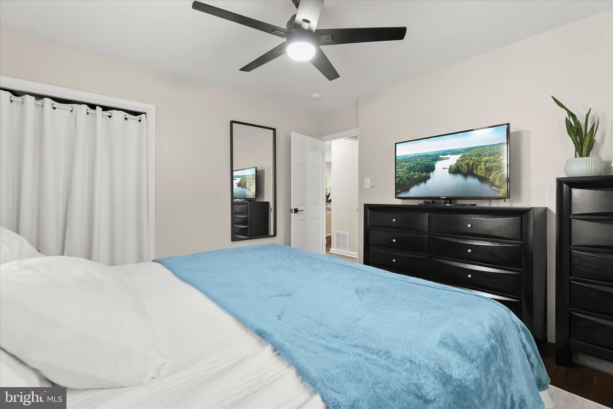 HAVERFORD - Residential
