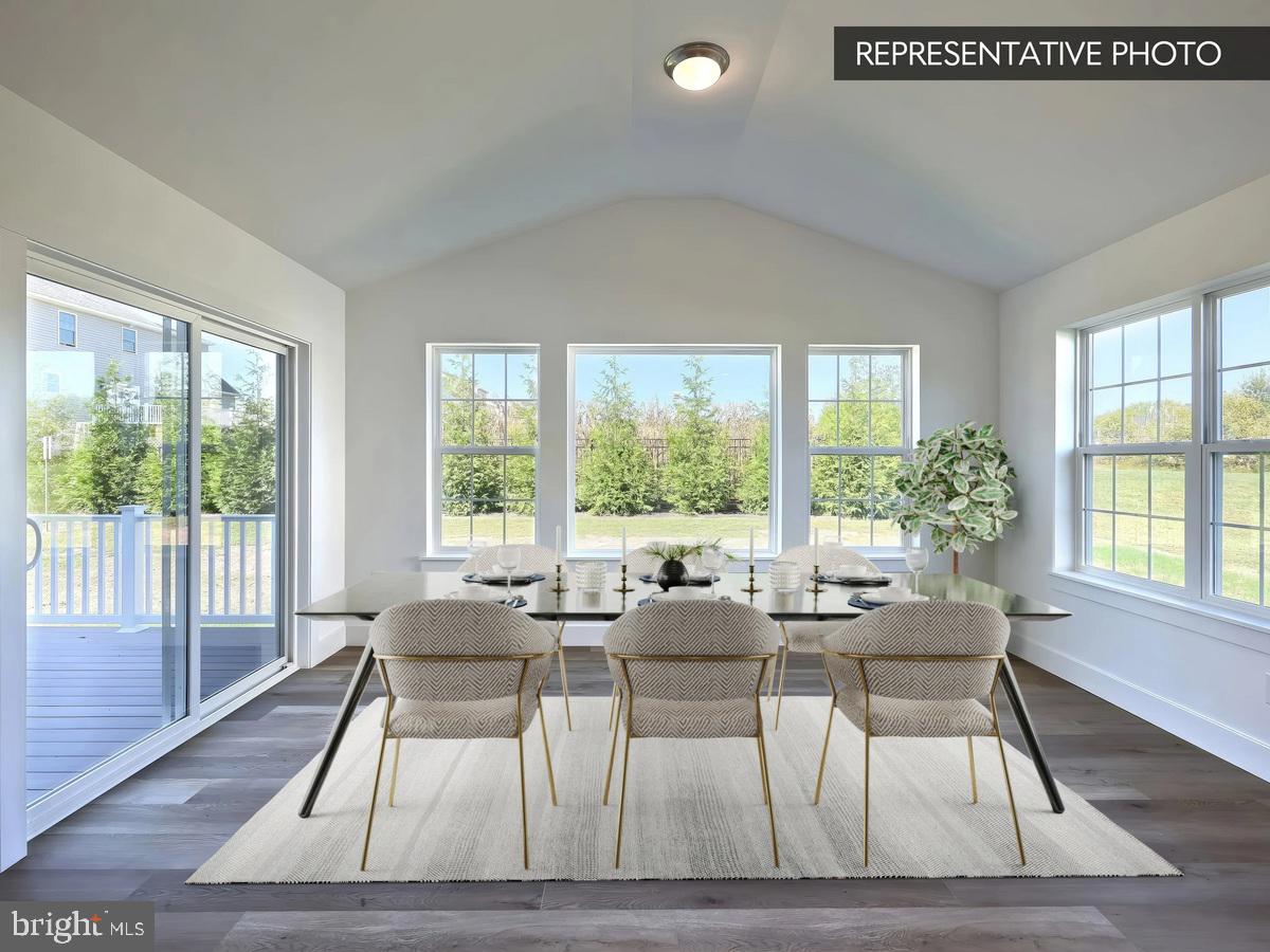 HAMPTON HEIGHTS - Residential