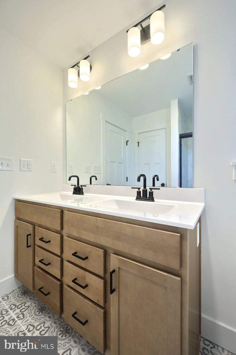 HAMPTON HEIGHTS - Residential