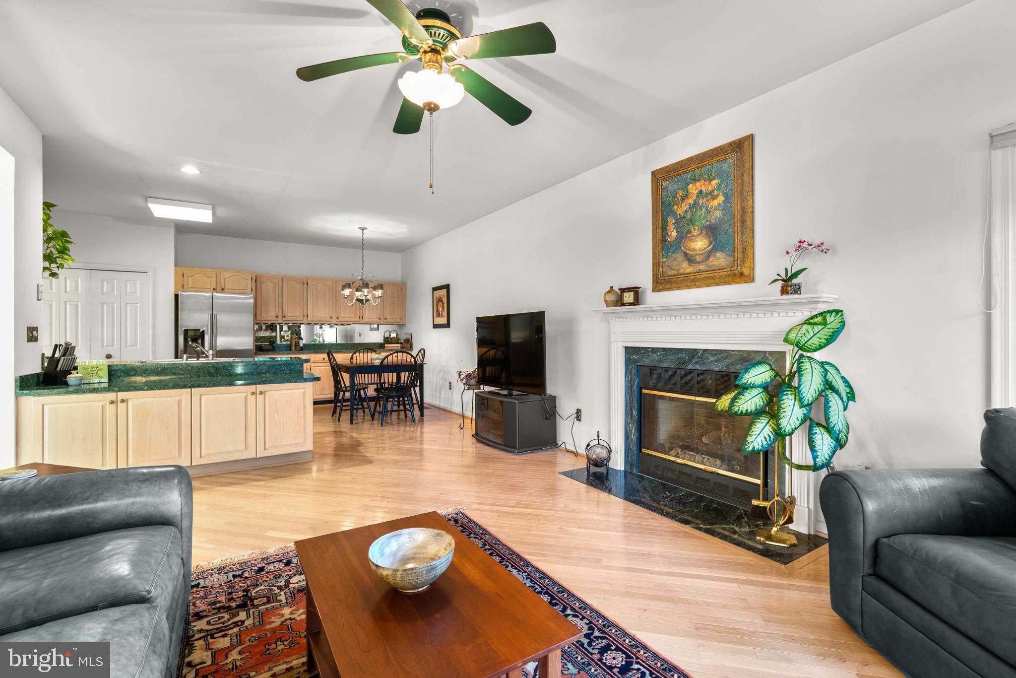 HOBBITS GLEN - Residential