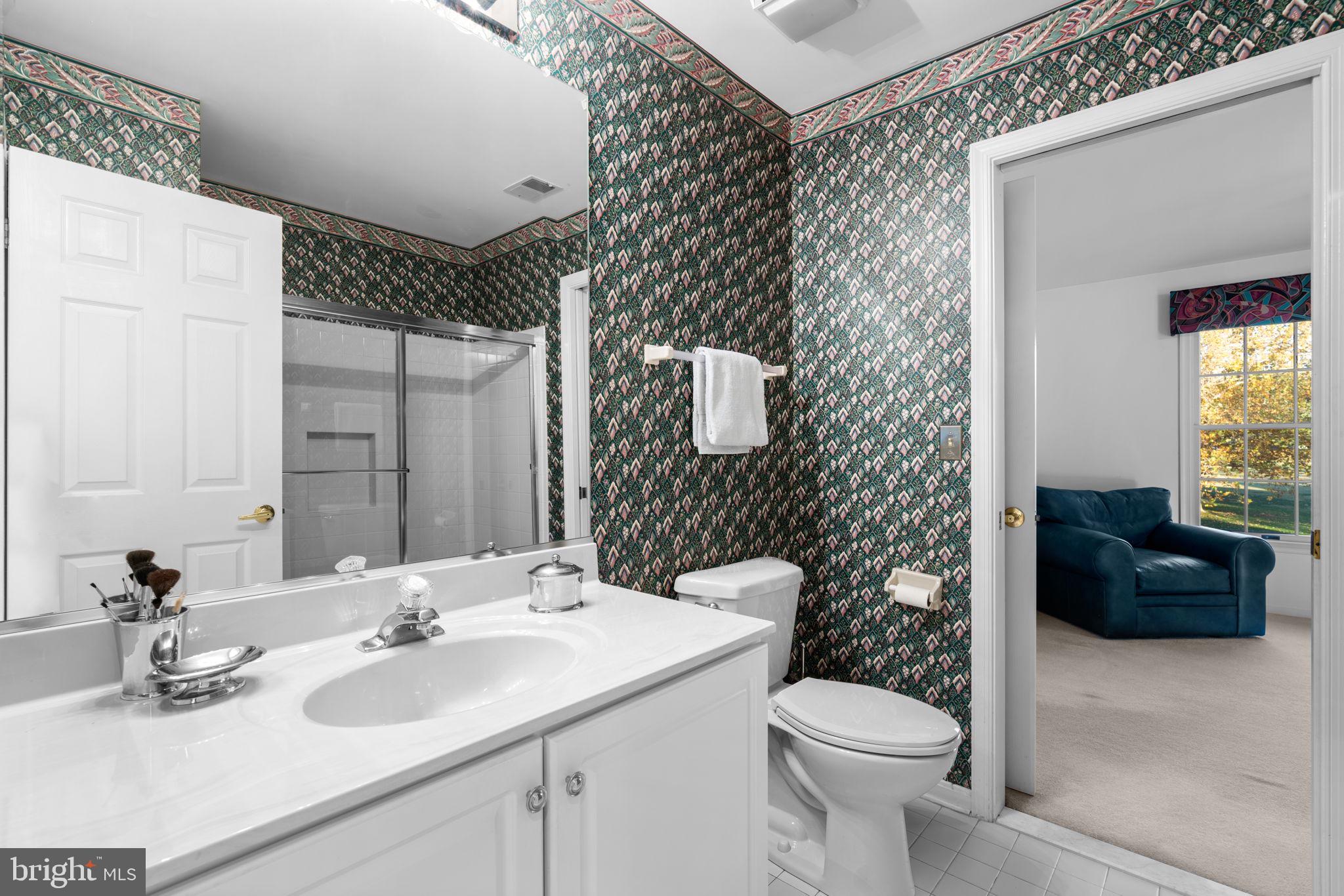 HOBBITS GLEN - Residential