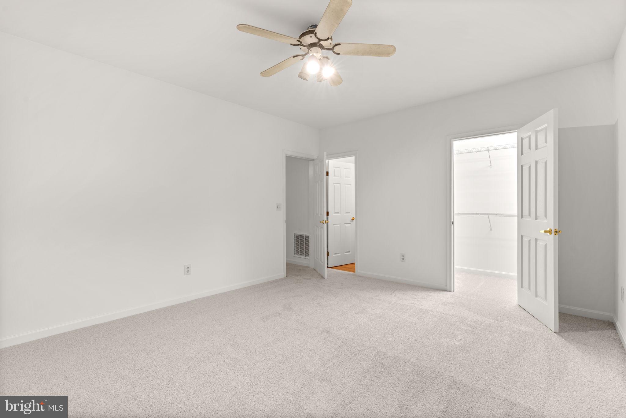 HOBBITS GLEN - Residential