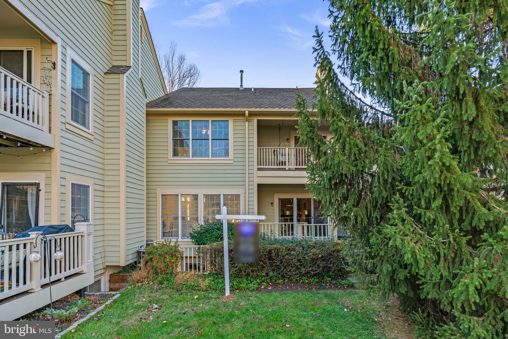 HOBBITS GLEN - Residential