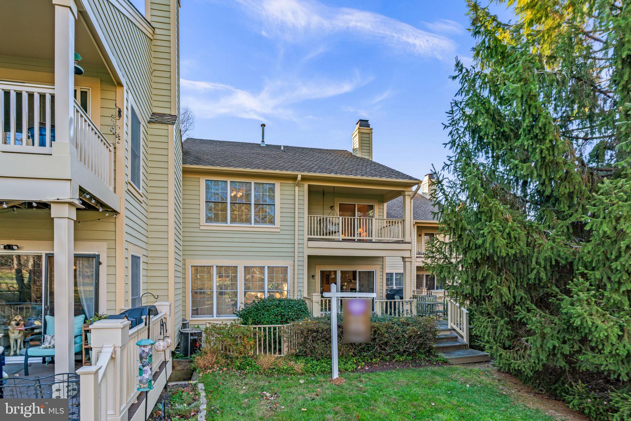 HOBBITS GLEN - Residential