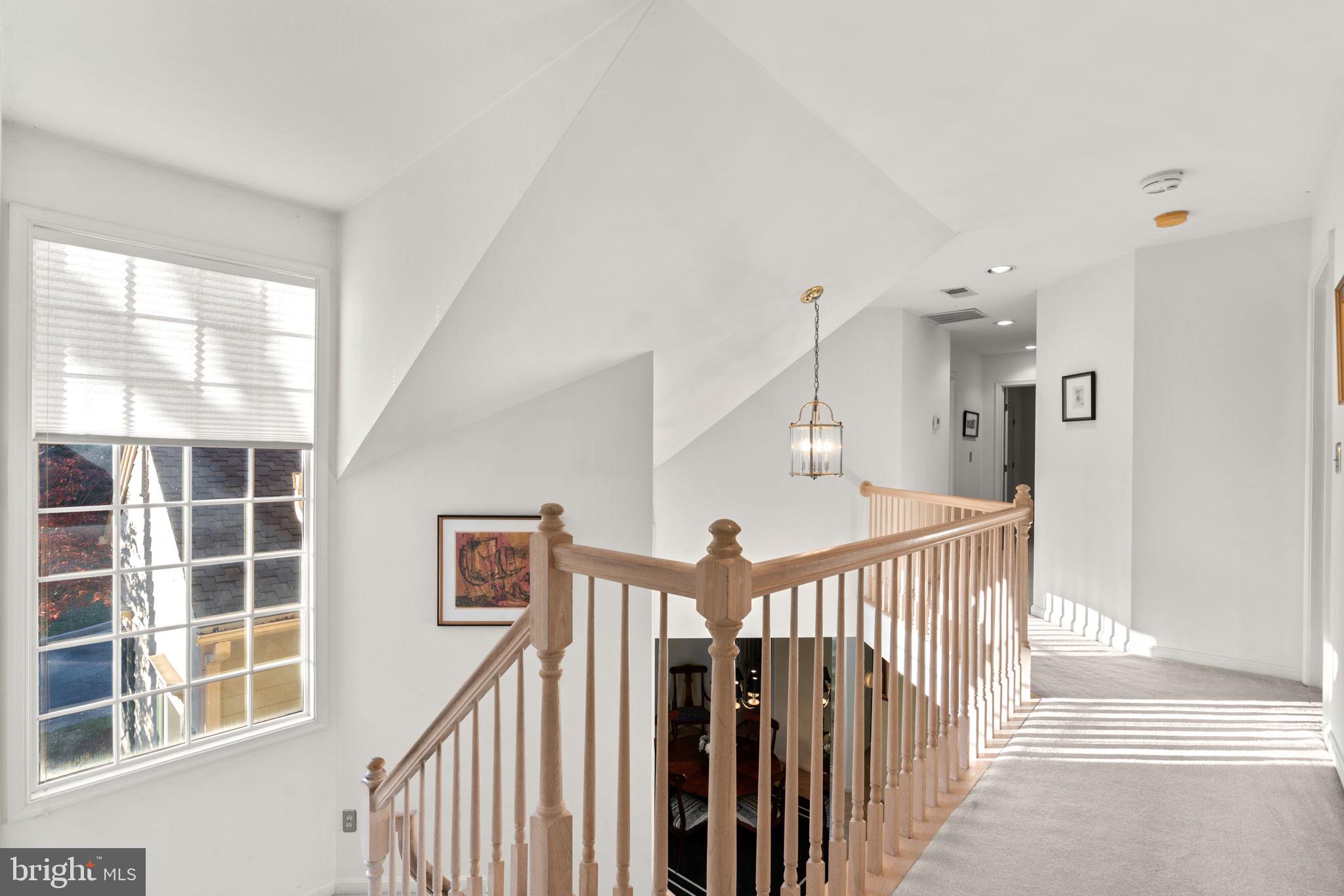 HOBBITS GLEN - Residential