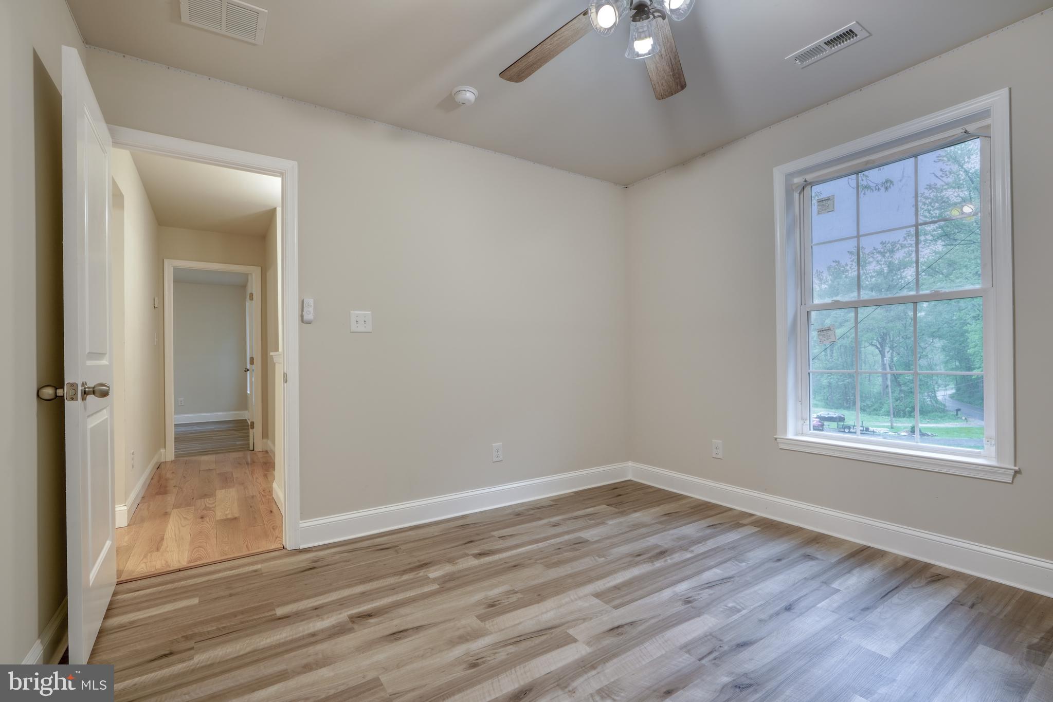 JARRETTSVILLE - Residential