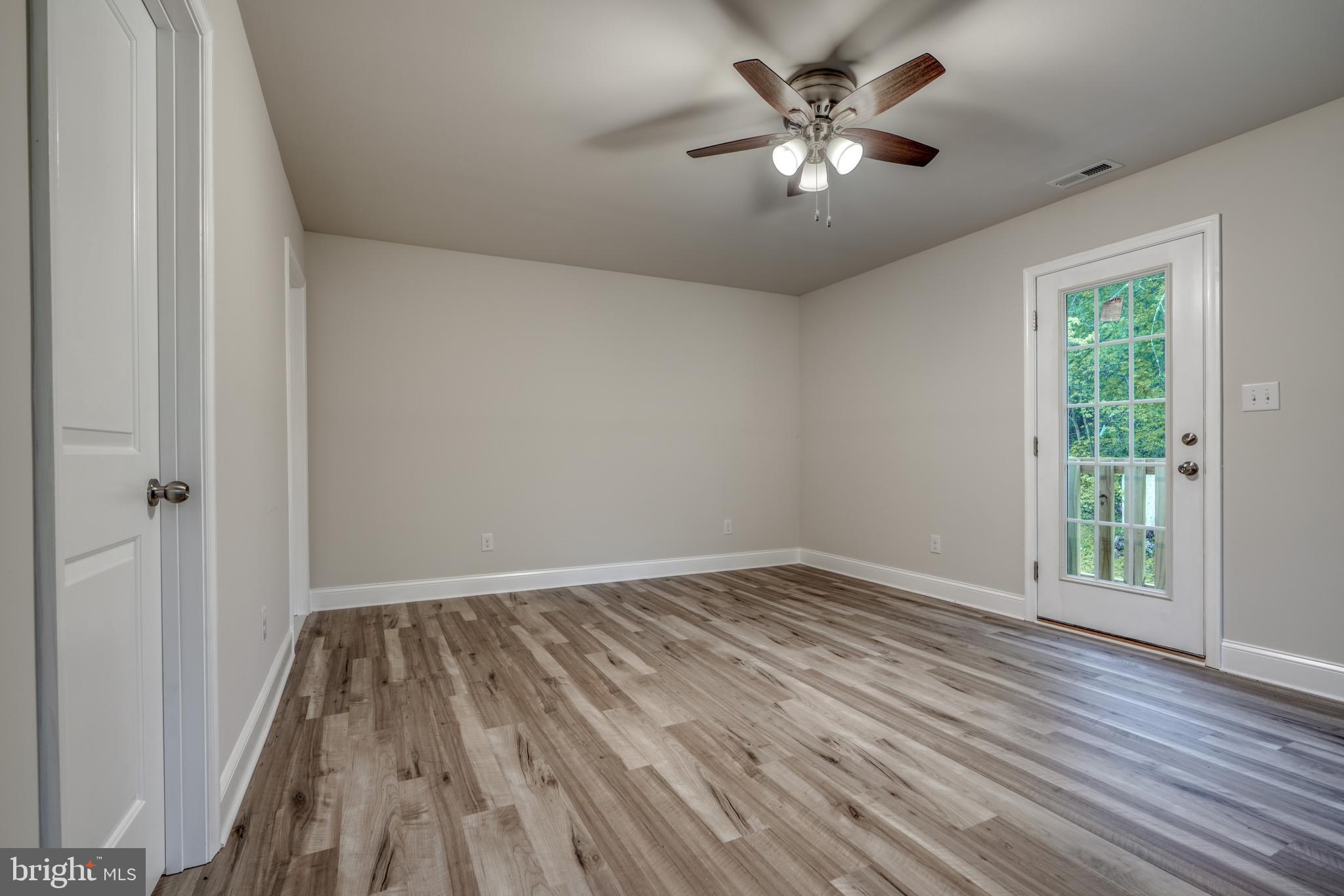 JARRETTSVILLE - Residential