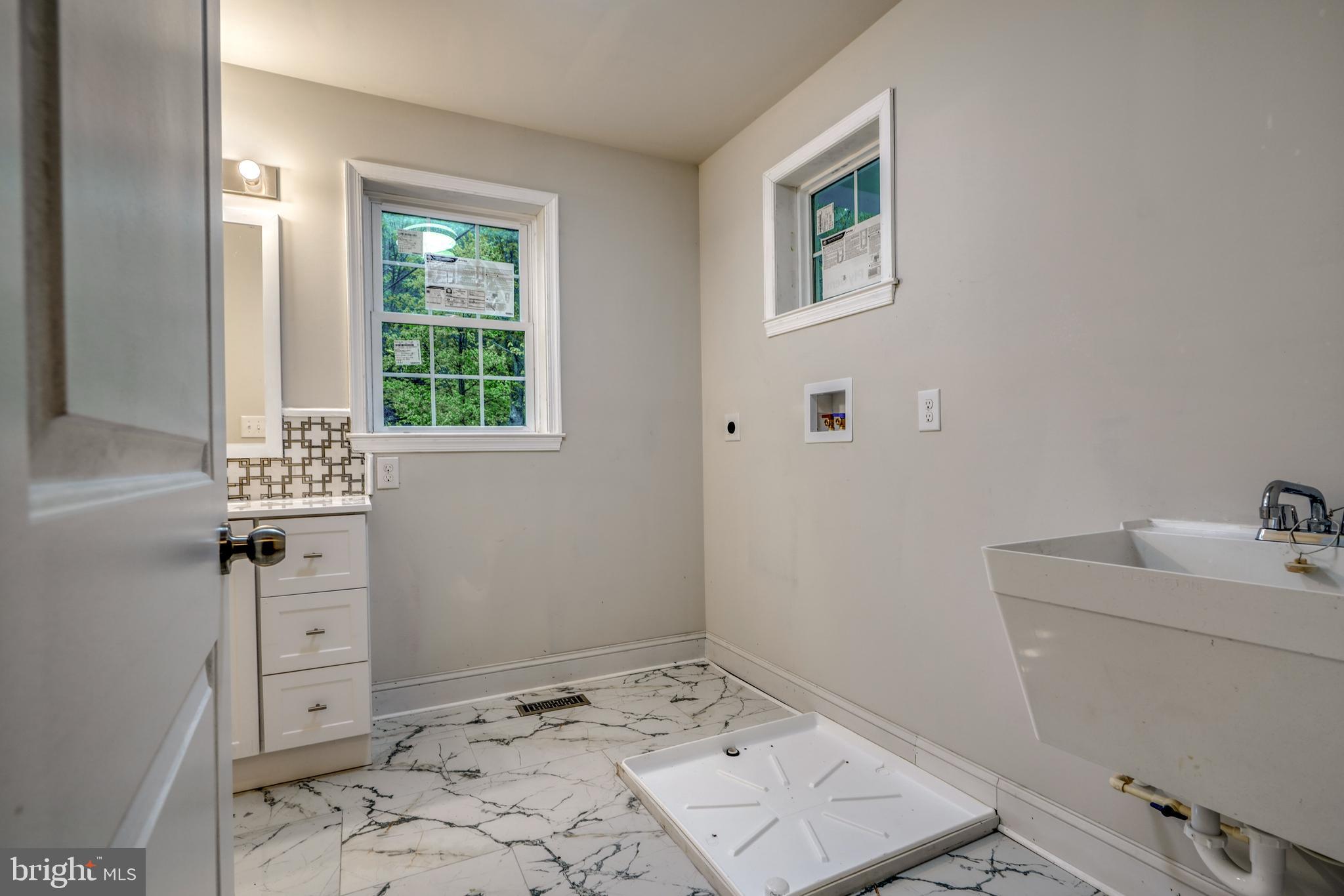 JARRETTSVILLE - Residential