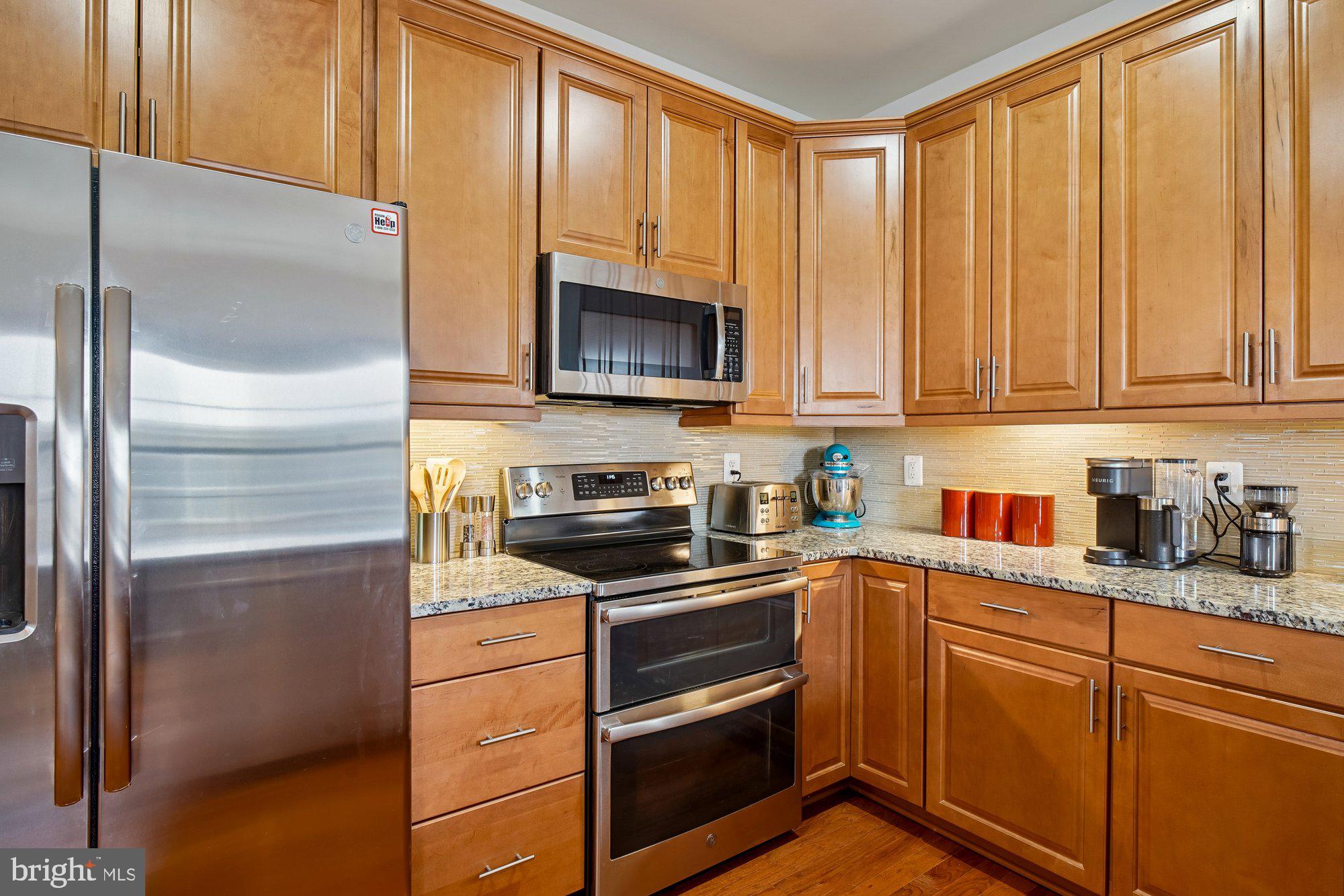 LOVETTSVILLE - Residential