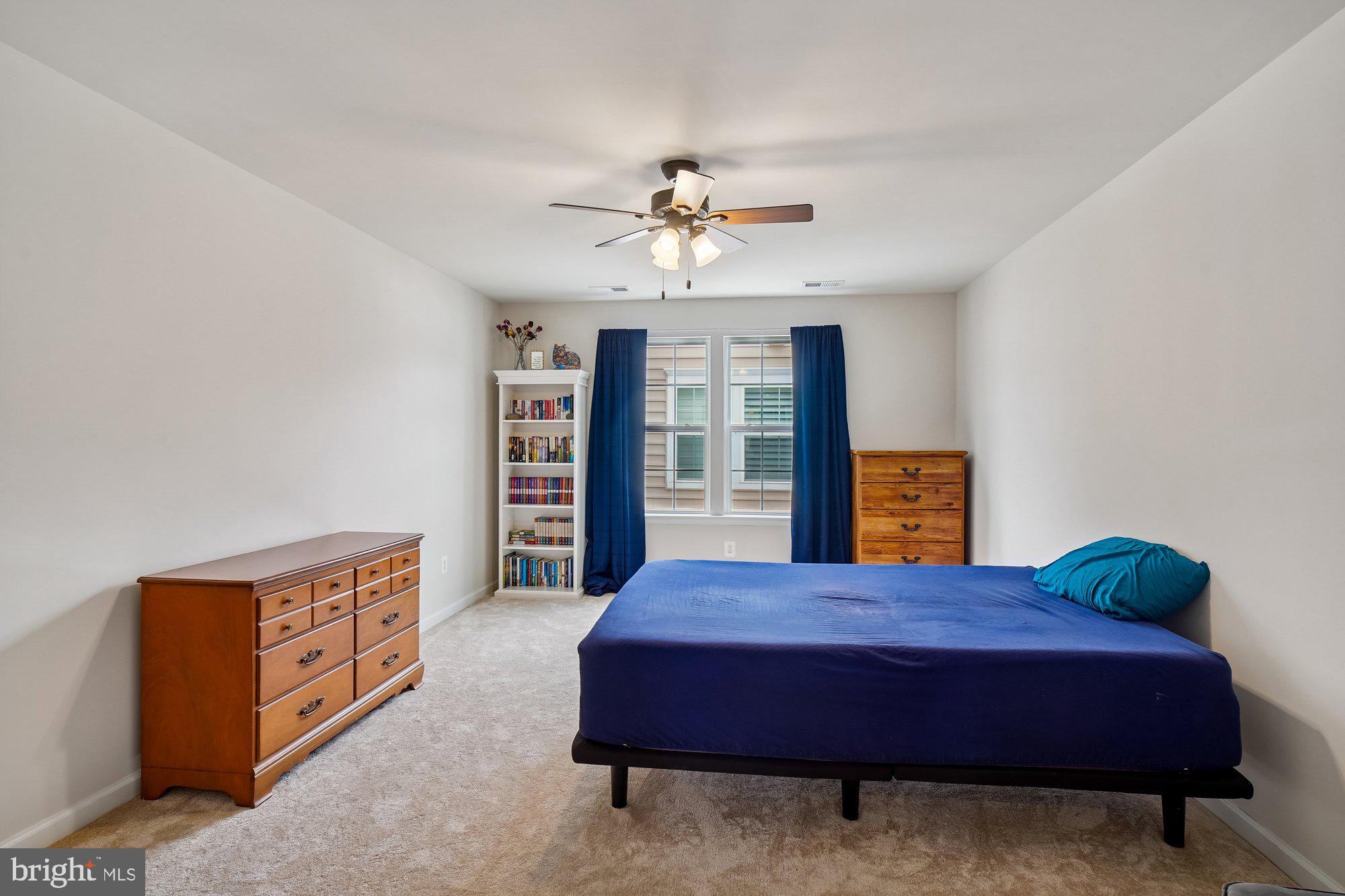 LOVETTSVILLE - Residential