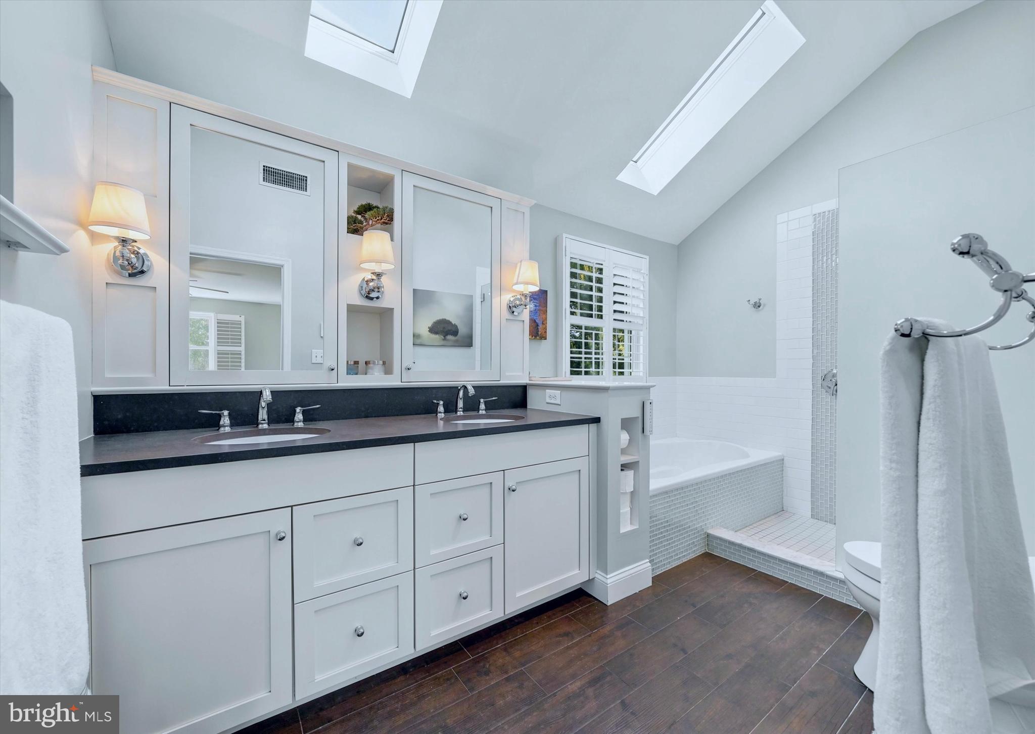 GREENVILLE MEADOWS - Residential