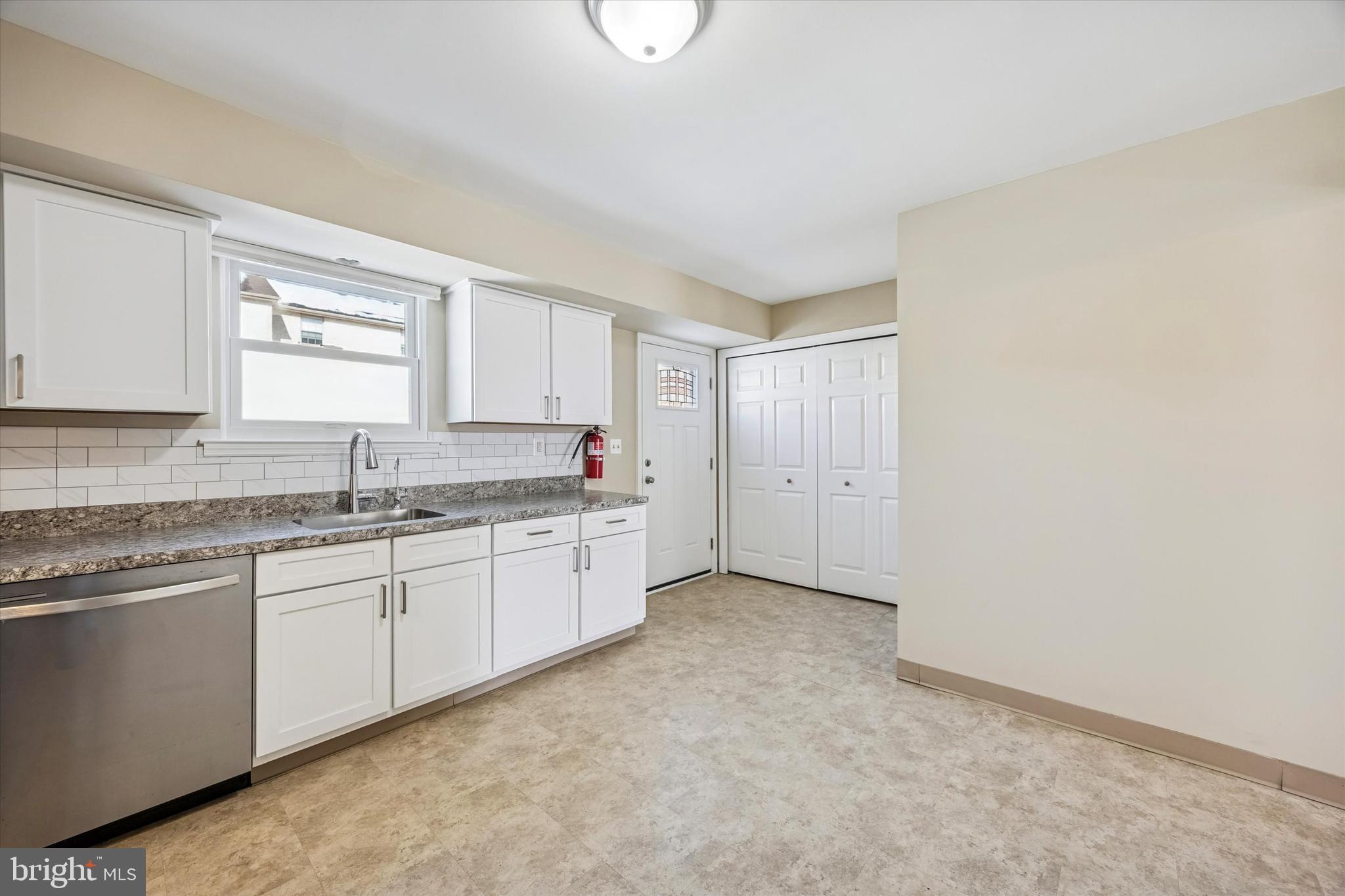 NORRISTOWN - Residential