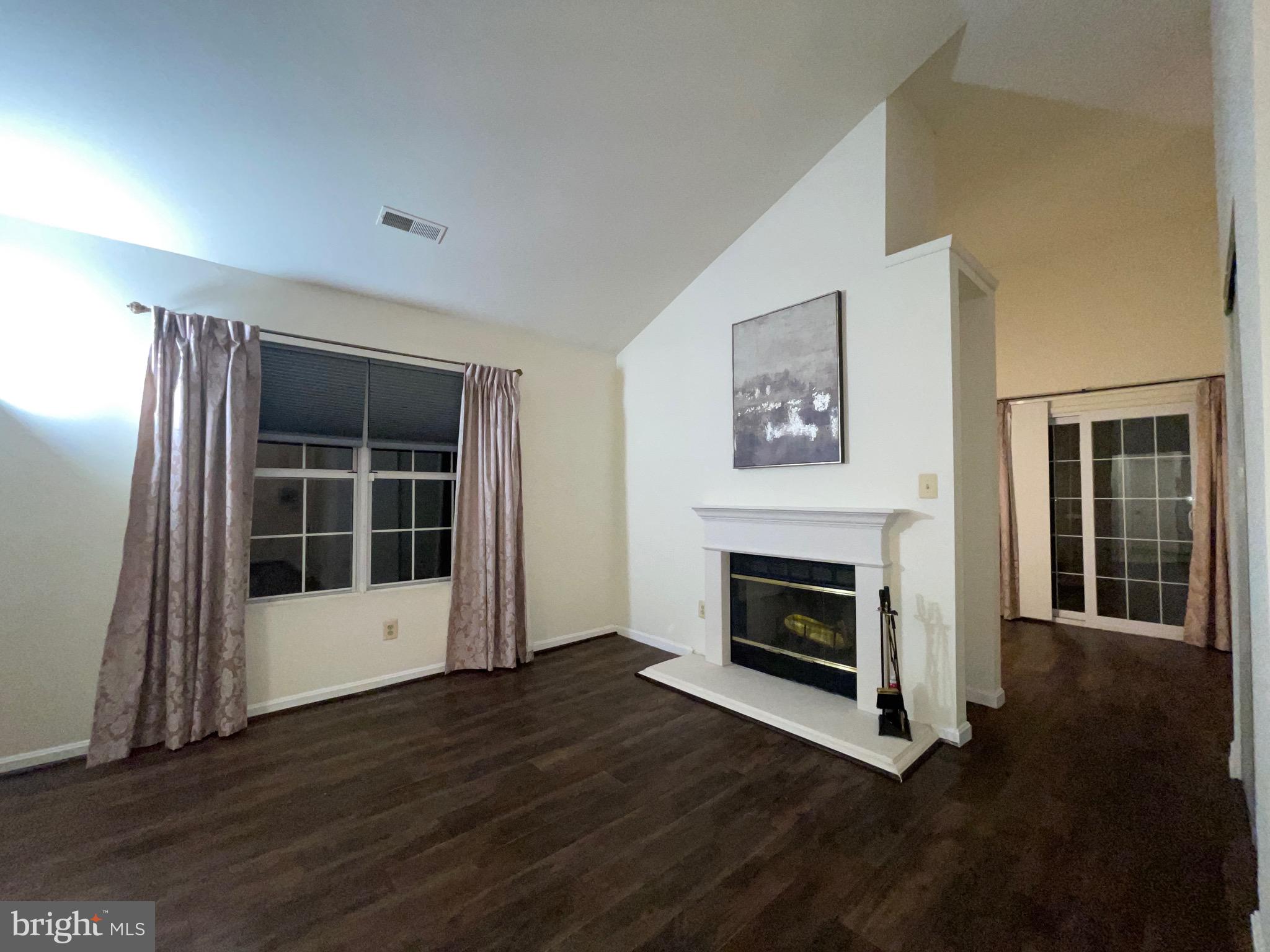 FRANKFORD - Residential Lease