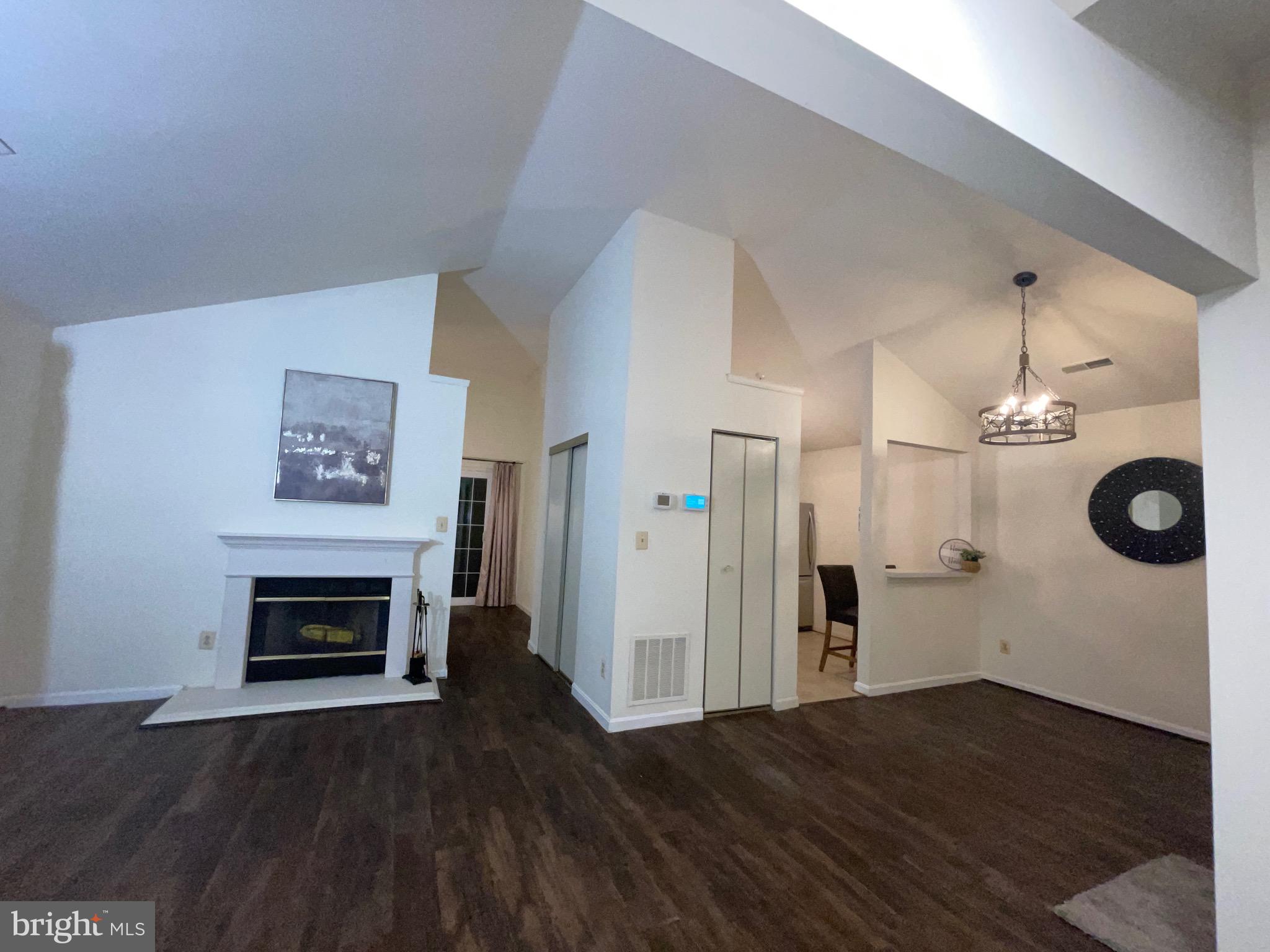 FRANKFORD - Residential Lease