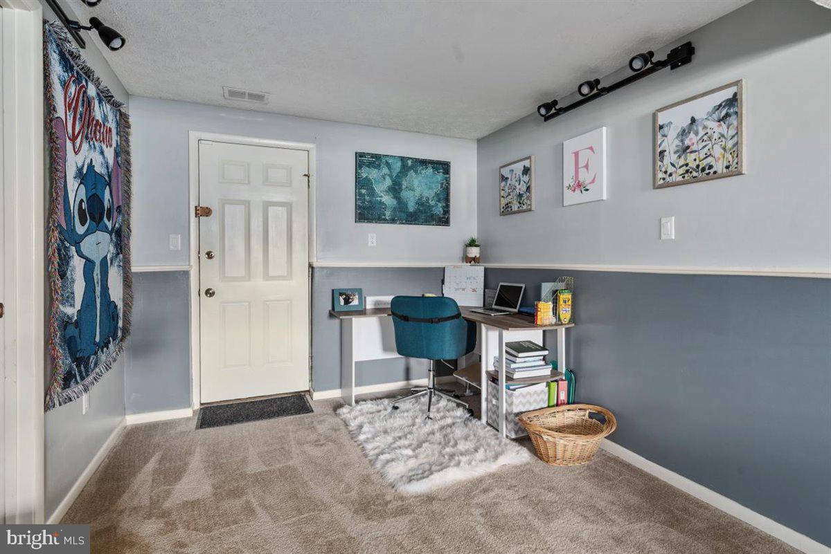 MAYFIELD MANOR - Residential