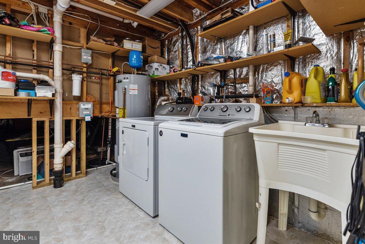 MAYFIELD MANOR - Residential