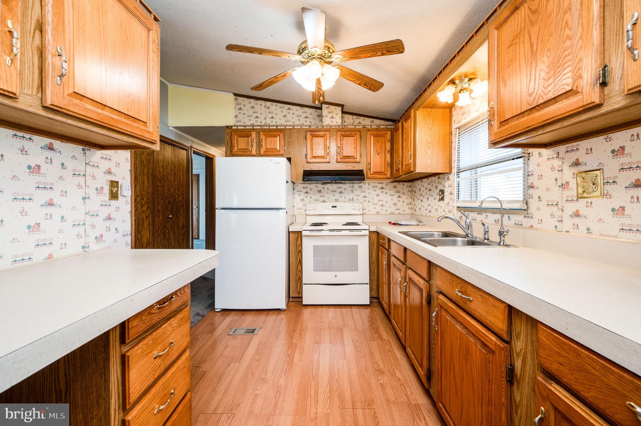 KNOLLWOOD - Residential