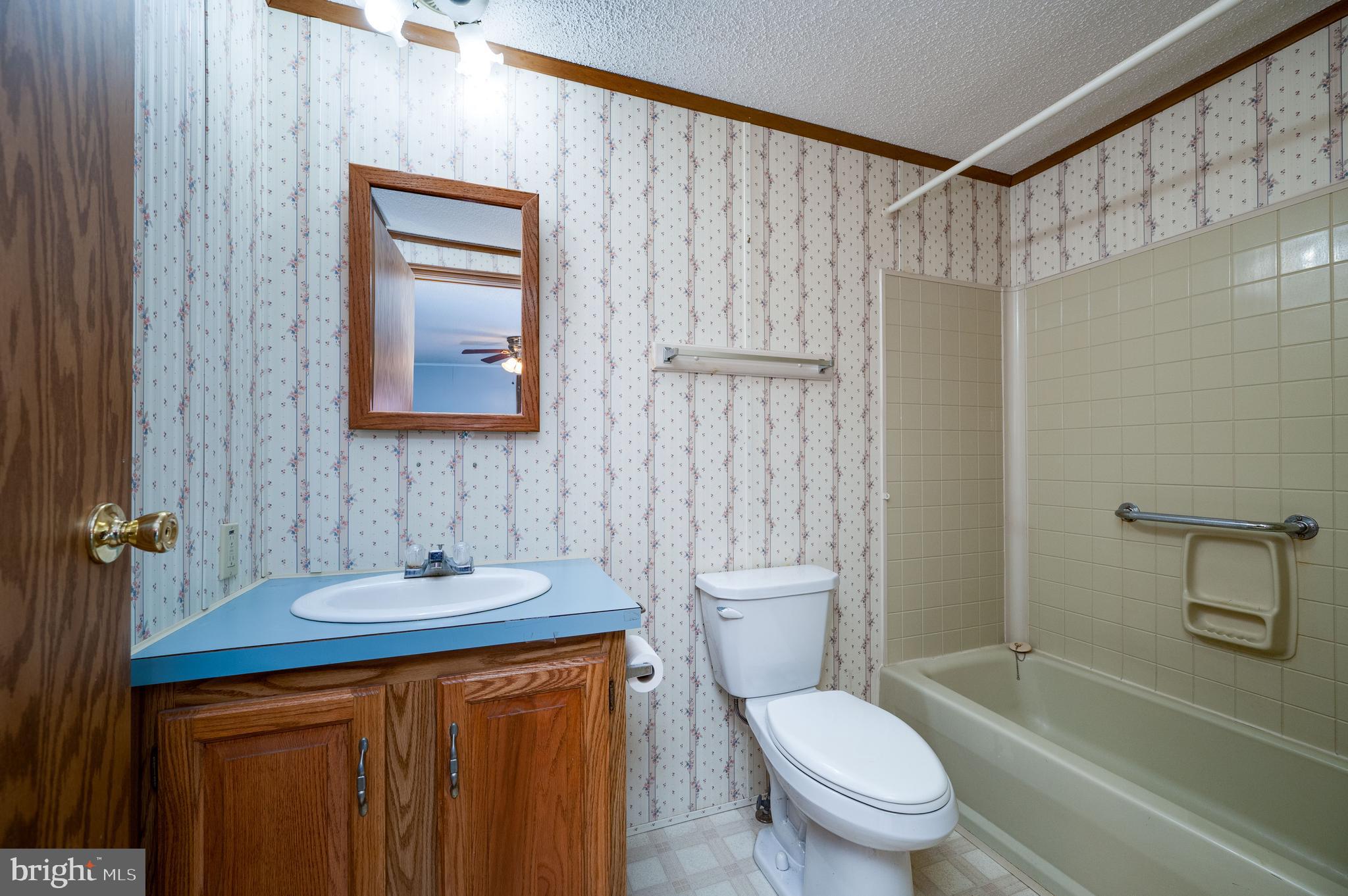 KNOLLWOOD - Residential