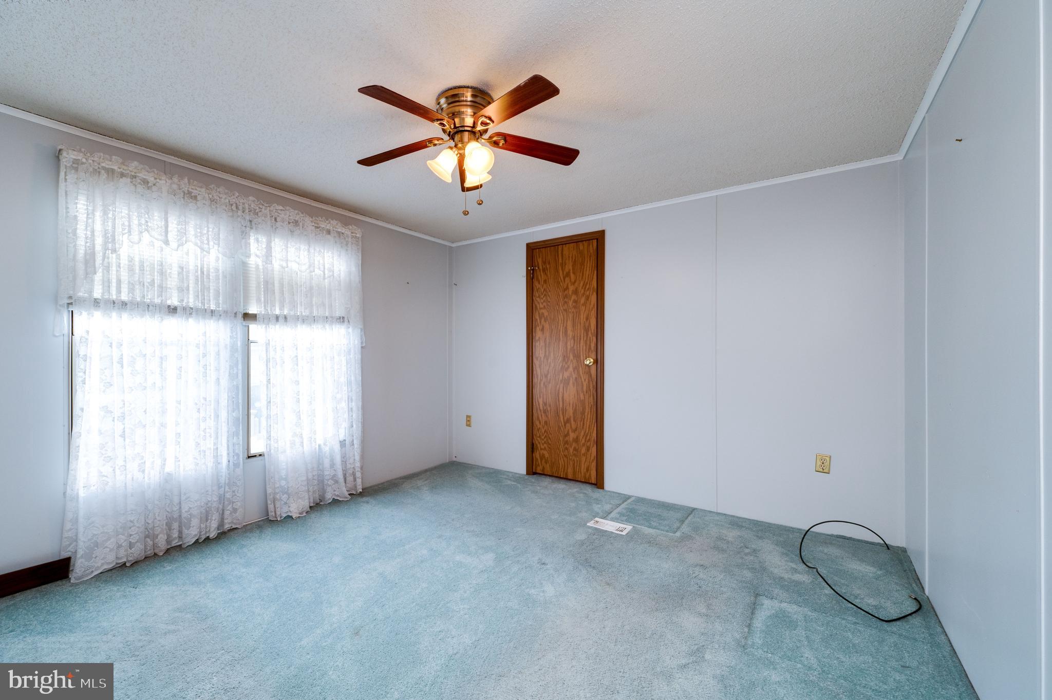 KNOLLWOOD - Residential