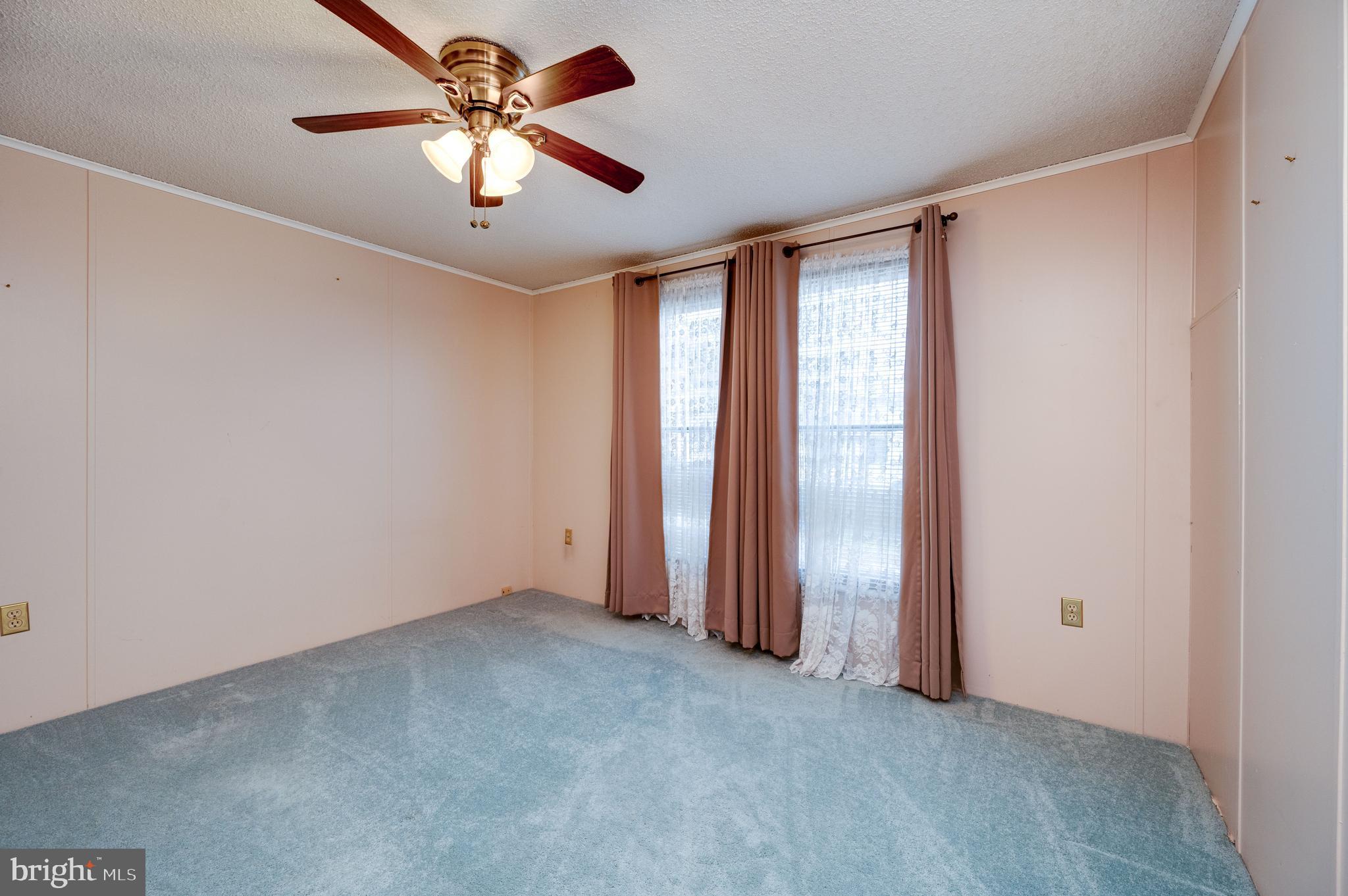 KNOLLWOOD - Residential